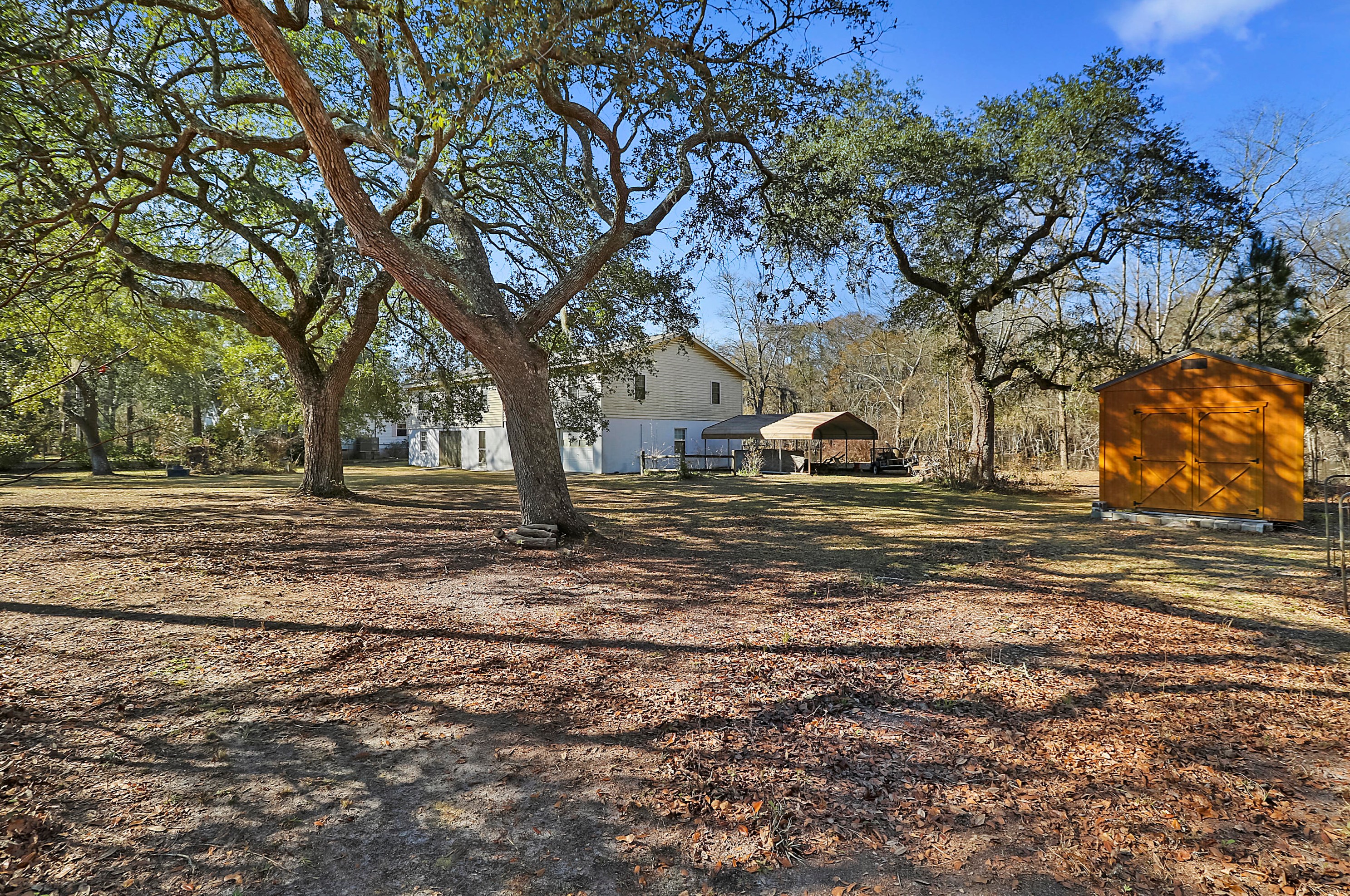 61 River Rest Ln, Round O, SC 29474