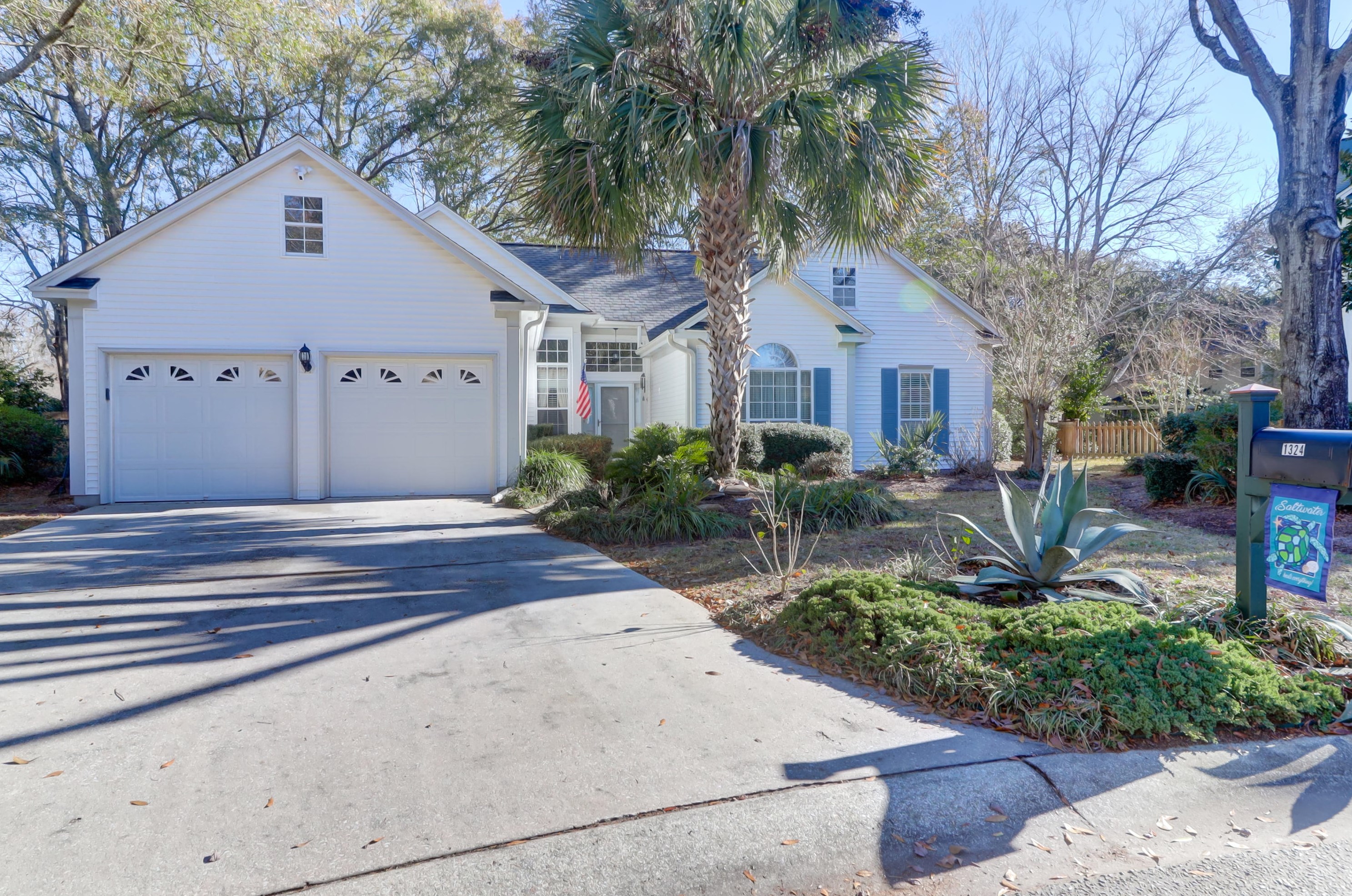 1324 Old Mill Ln, Mount Pleasant, SC 29464