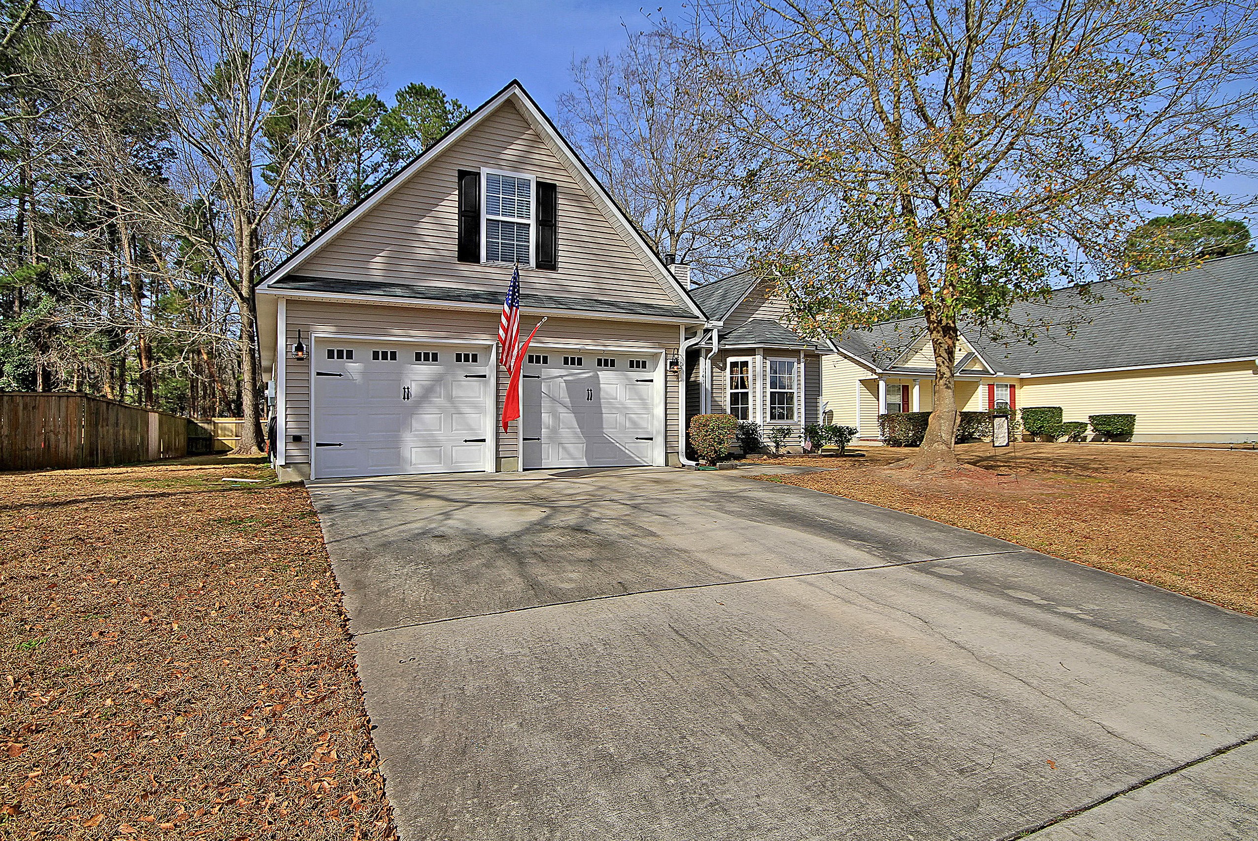 141 Pointer Dr, Charleston, SC 29445-3753
