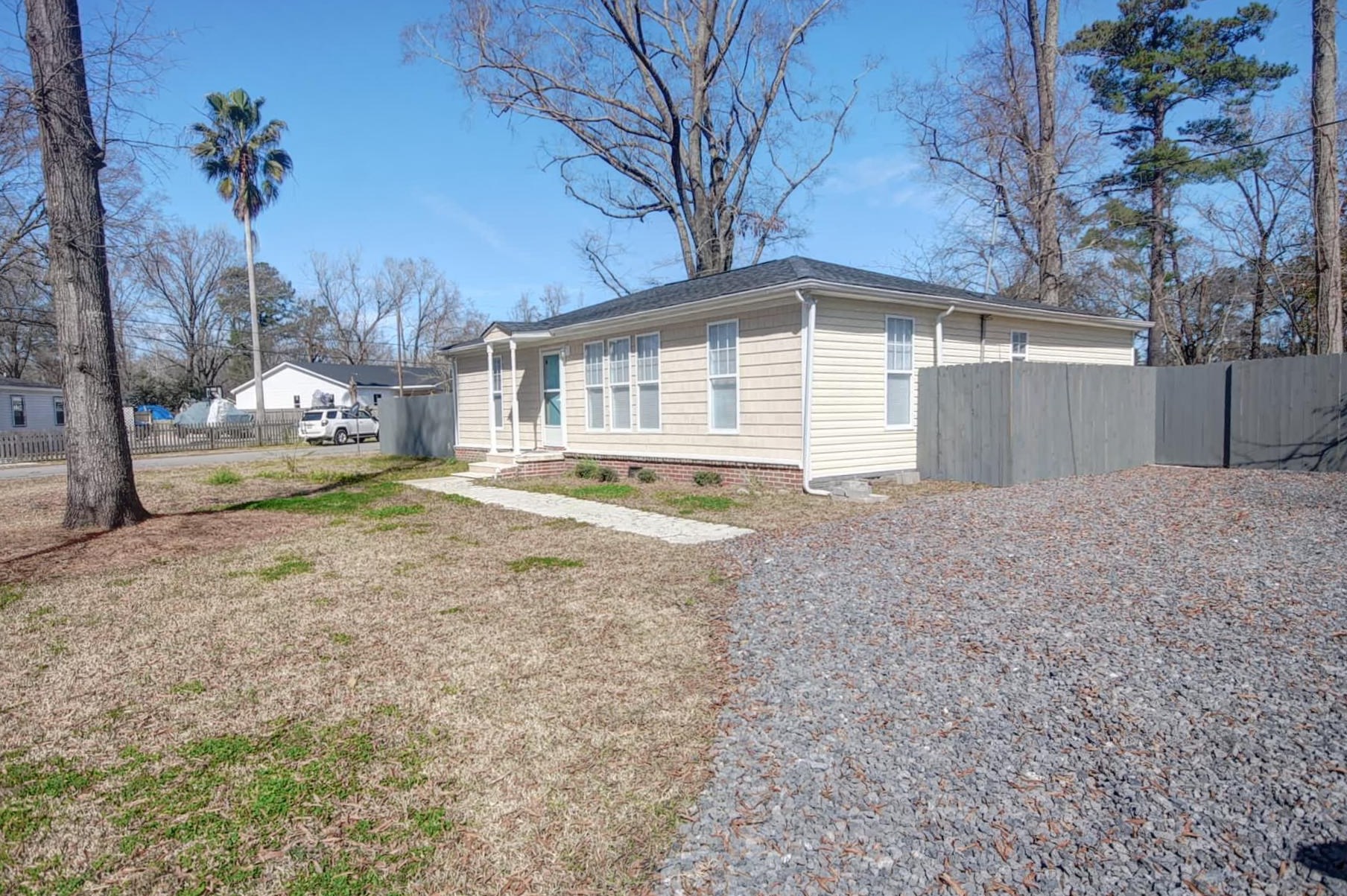 32 Stratton Dr, Charleston, SC 29420-8131