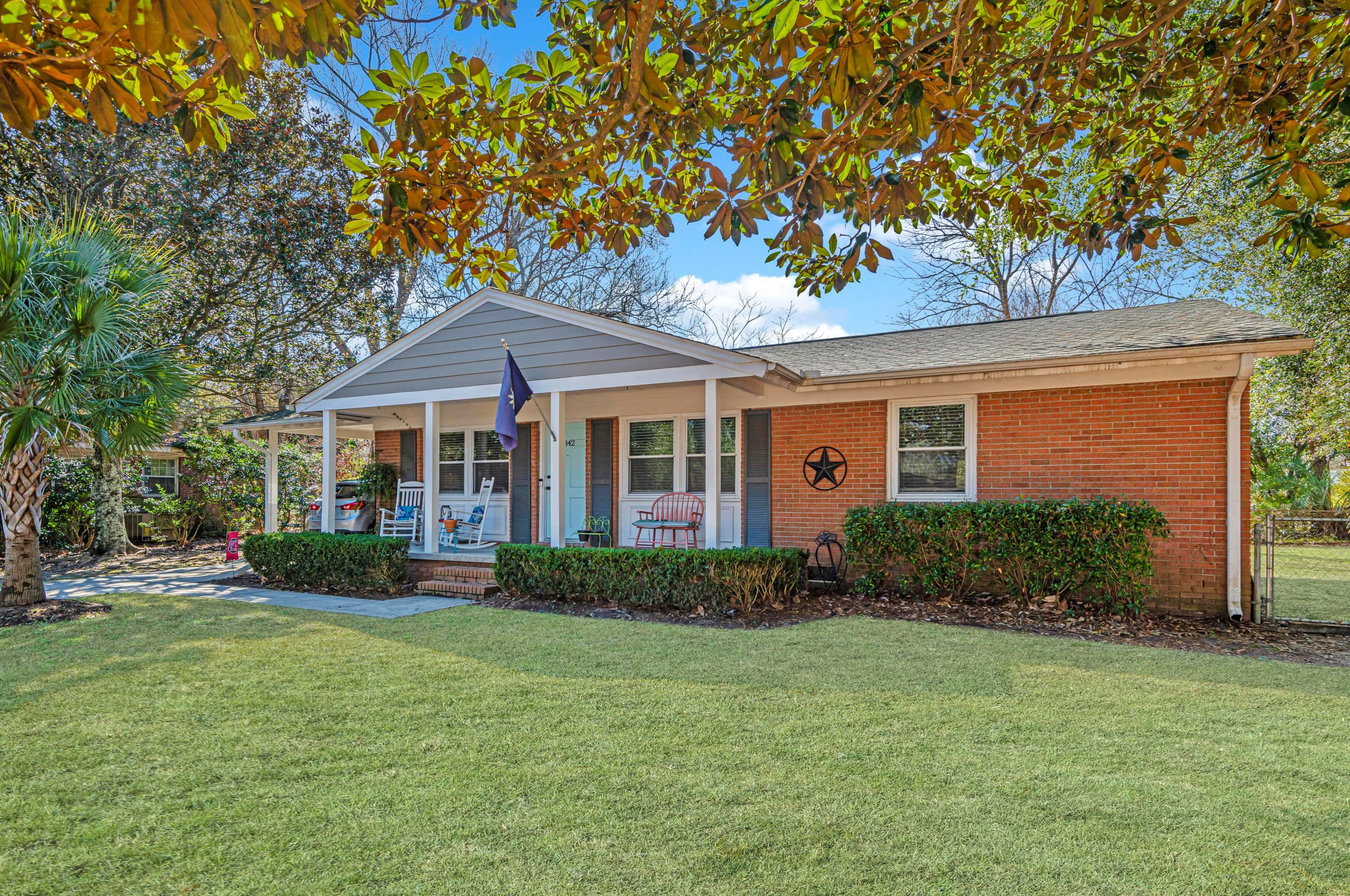 1842 Gippy Ln, Charleston, SC 29407-3012