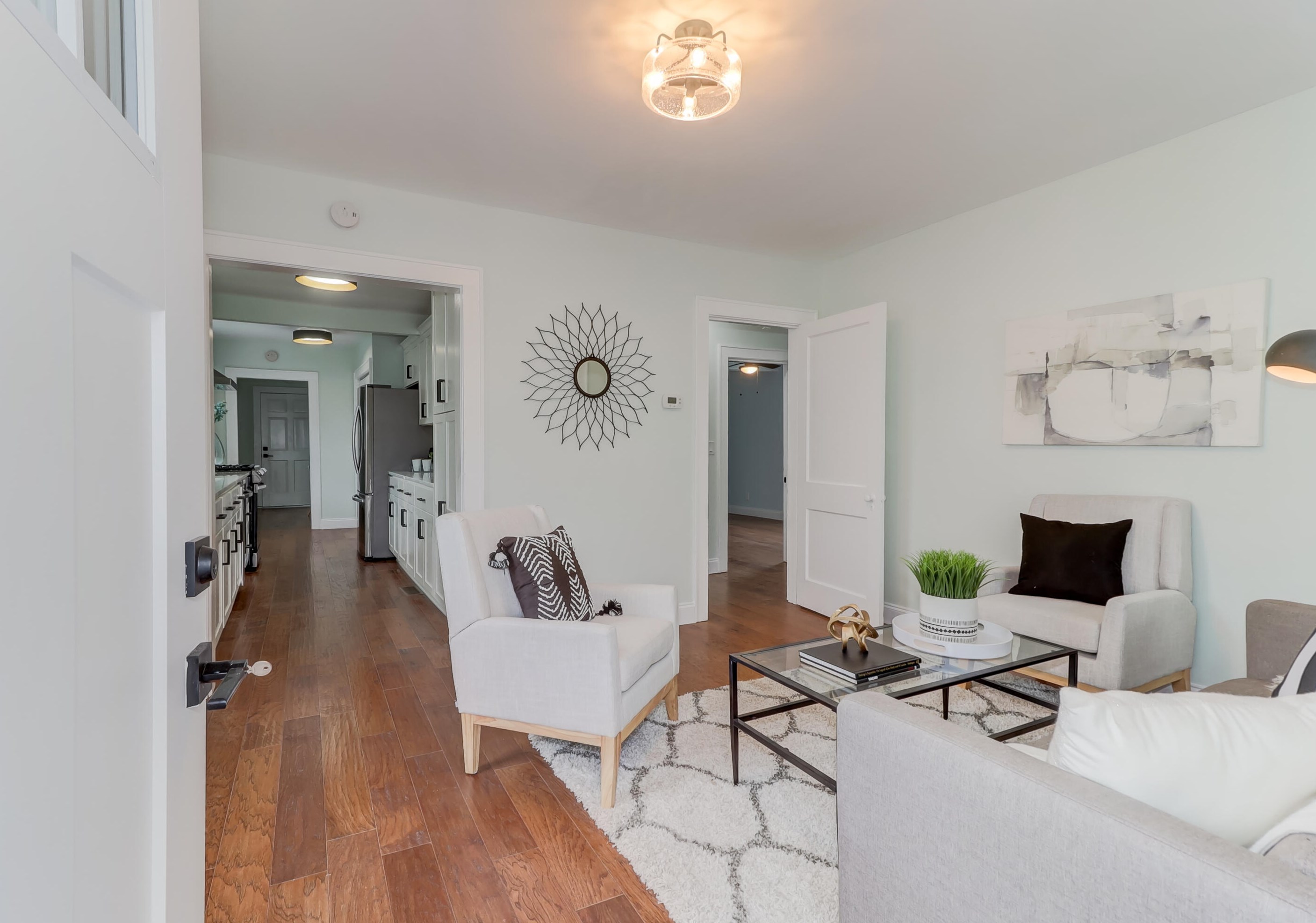 1328 Cottonwood St, Charleston, SC 29403-3002