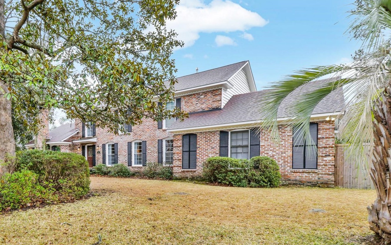21 Shadowmoss Pkwy, Charleston, SC 29414-6903