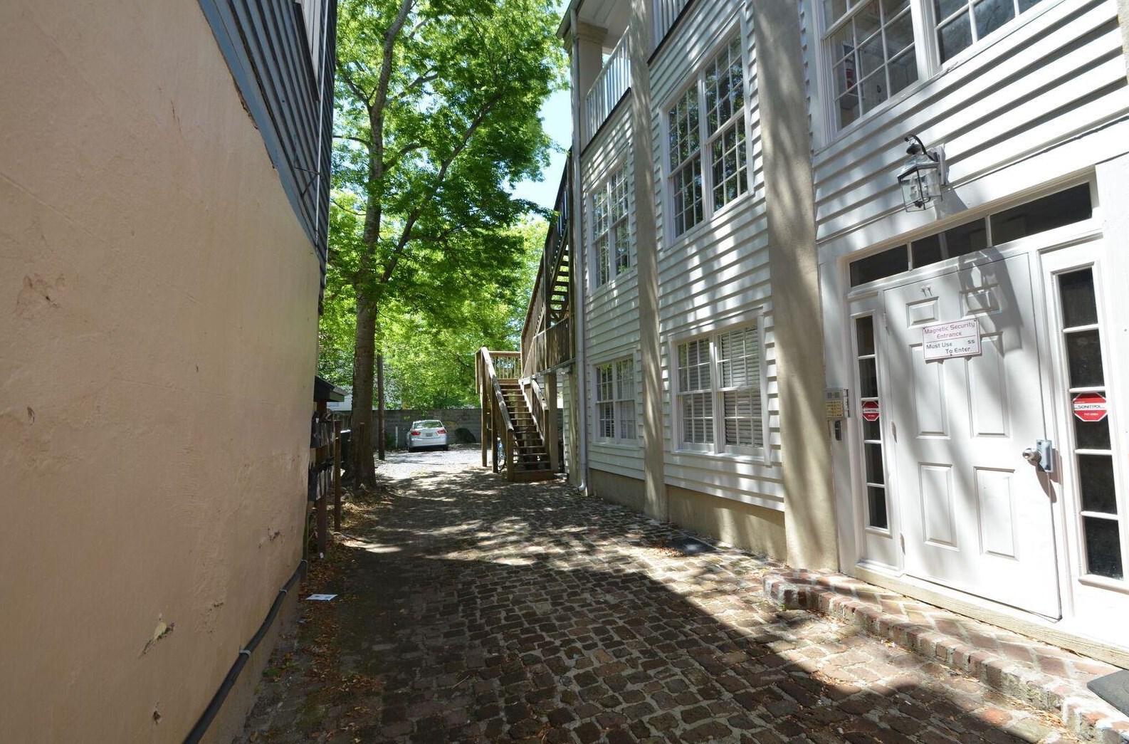 15 Coming St #f, Charleston, SC 29401