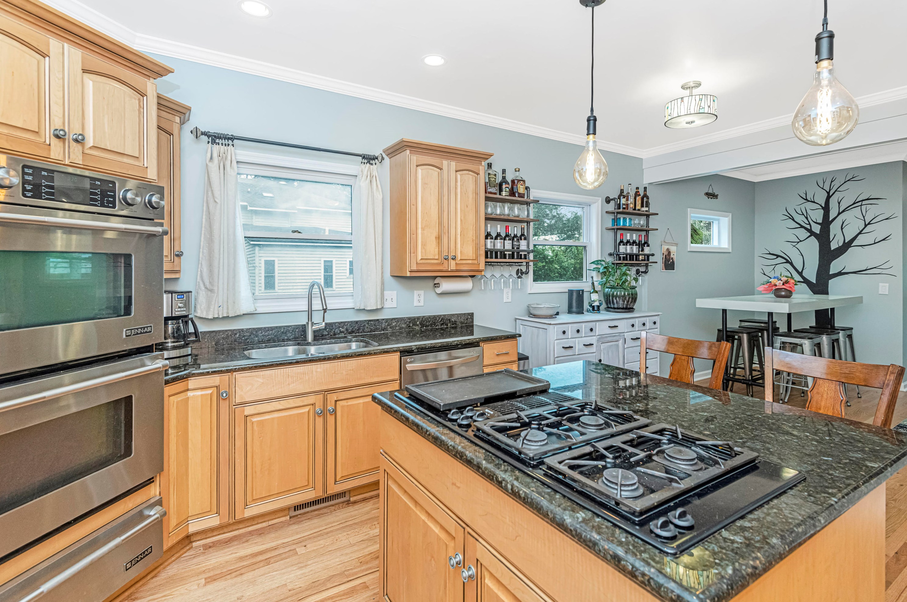 872 Joe Rivers Rd, Charleston, SC 29412-9009