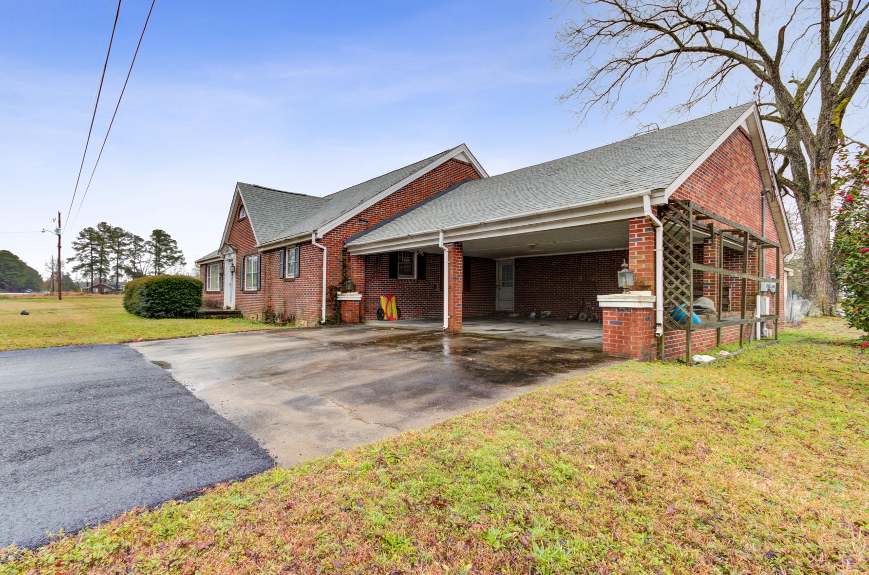 6701 Johnston Ave, Reevesville, SC 29471