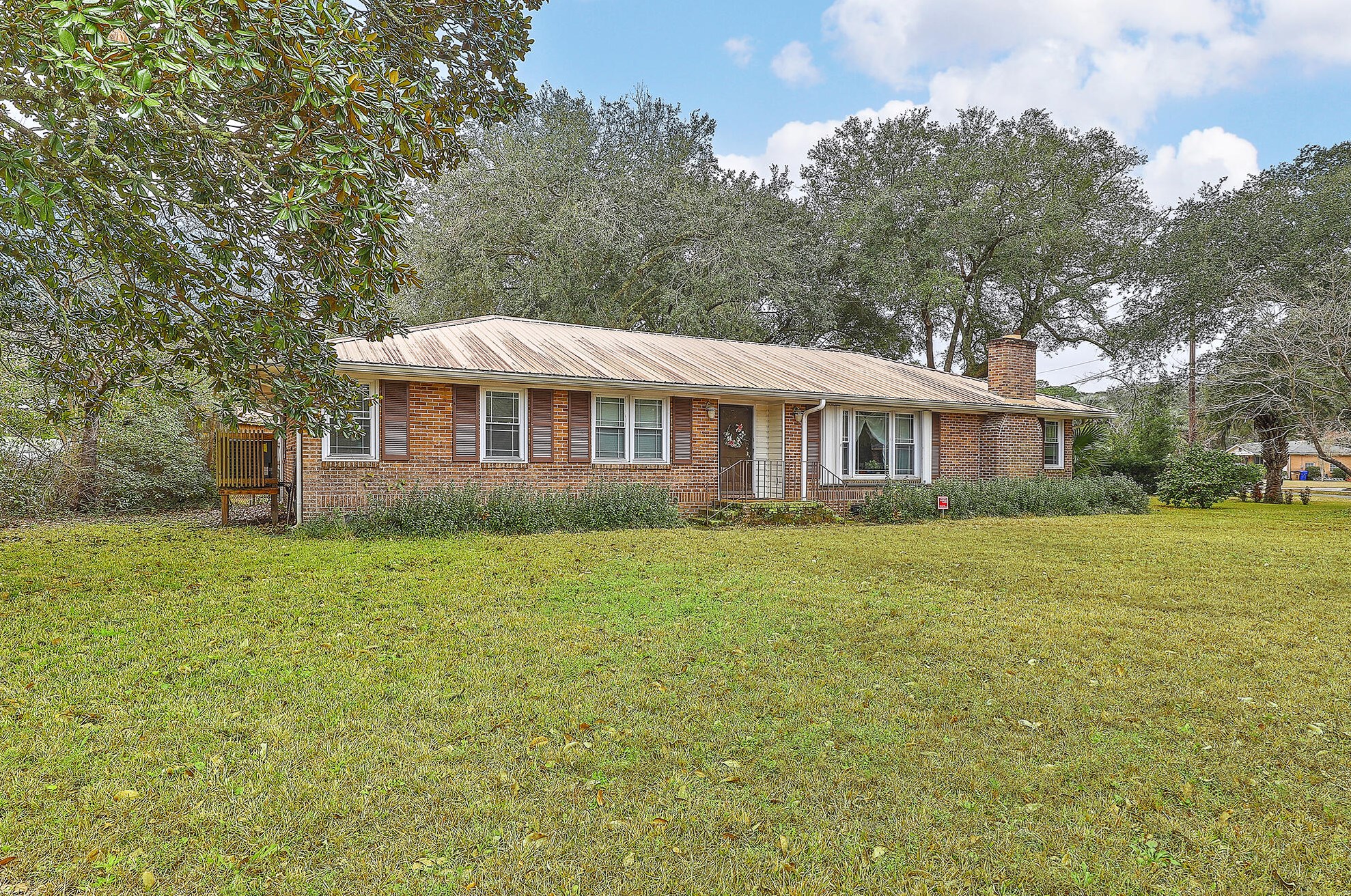 922 Stiles Dr, Charleston, SC 29412-5067