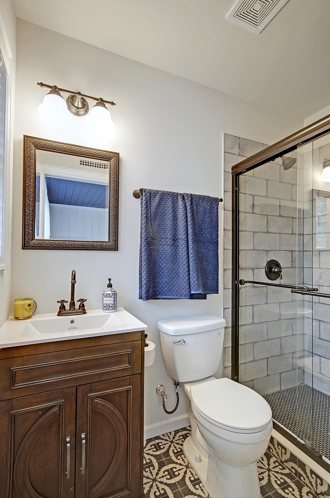 233 Ml Crk Dr, Charleston SC 29407 exterior