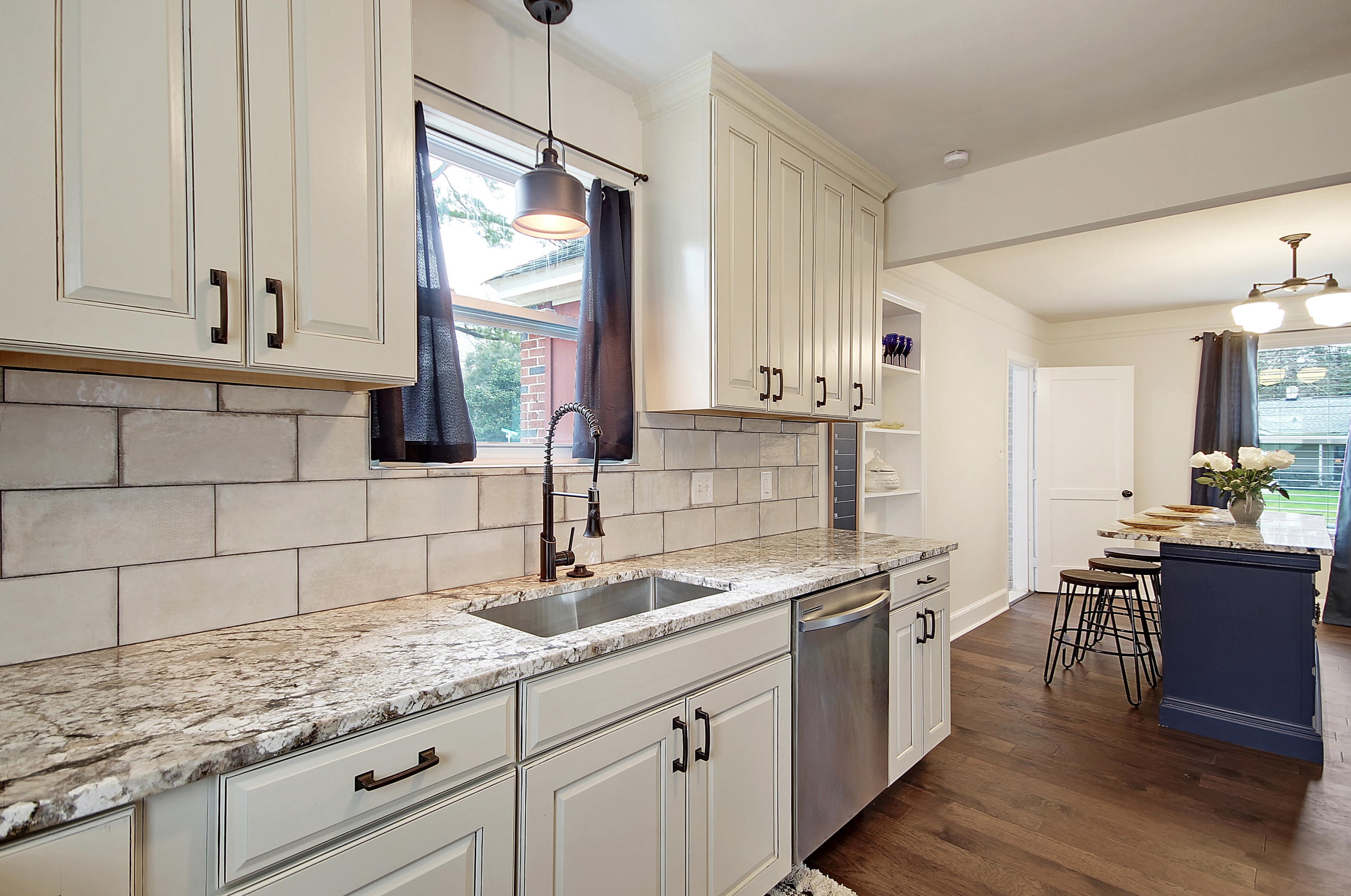 233 Ml Crk Dr, Charleston SC 29407 exterior