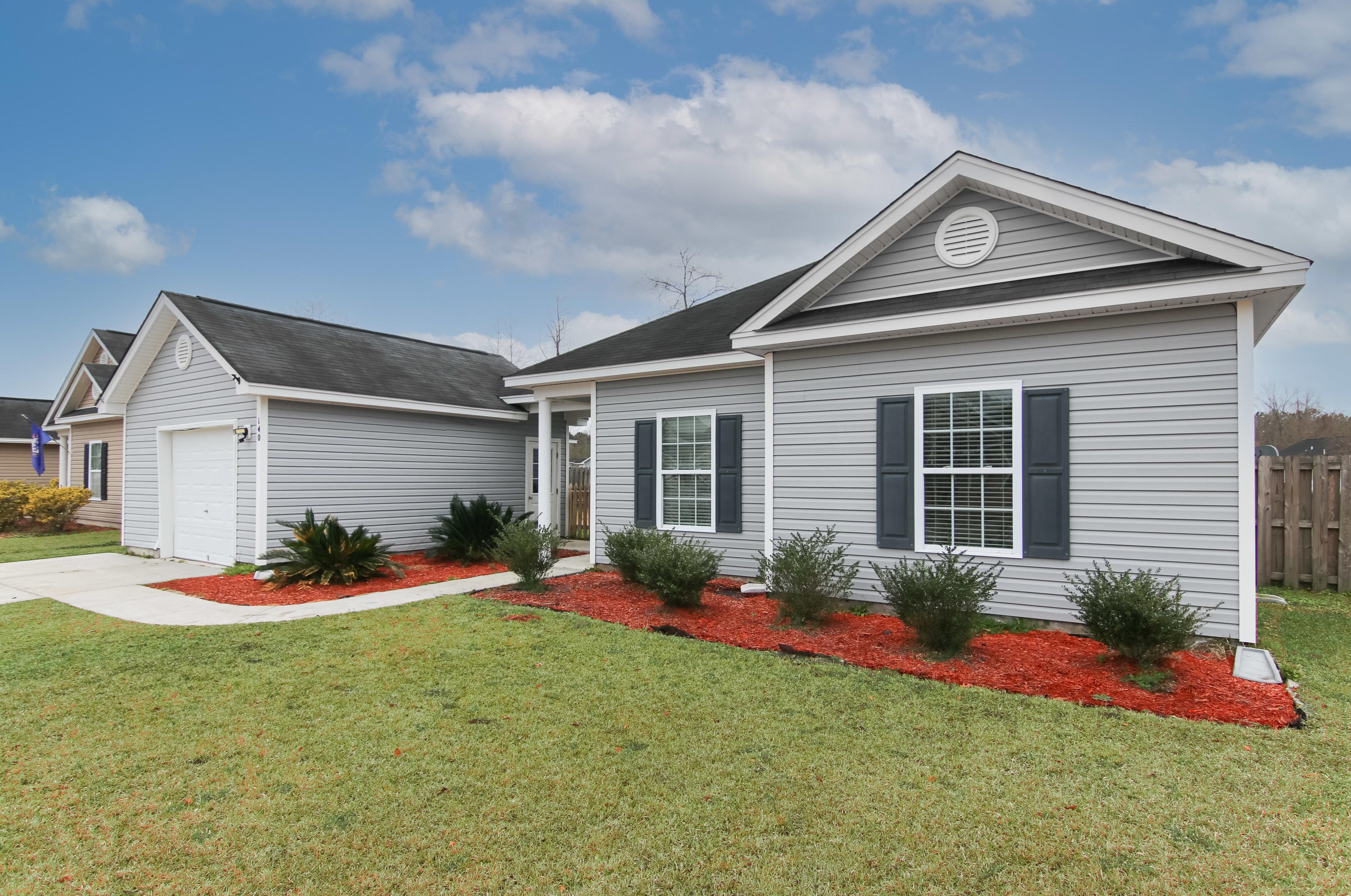 140 Pacolet St, Summerville, SC 29485-6825