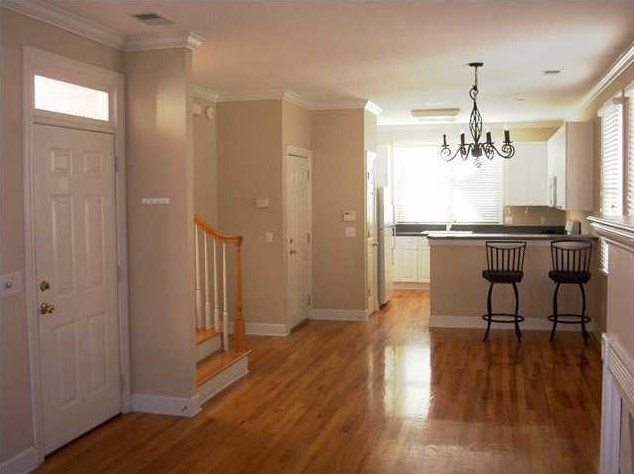 7 Kirkland Ln, Charleston SC  29401-1751 exterior