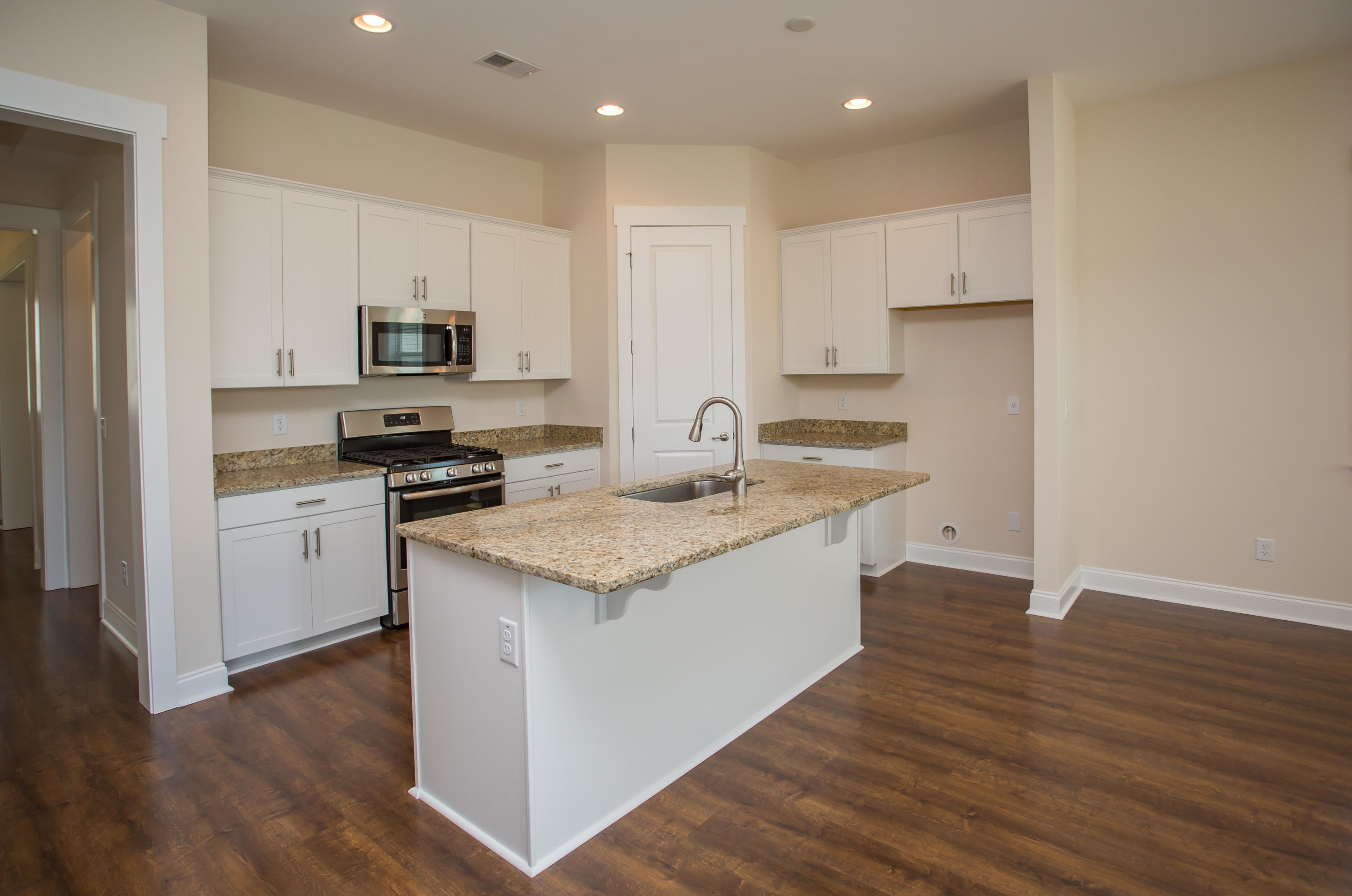 110 Pecan Dr, Summerville, SC 29483-5090