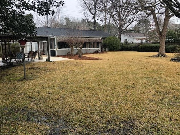 123 Tasker Dr, Summerville, SC 29485-8332