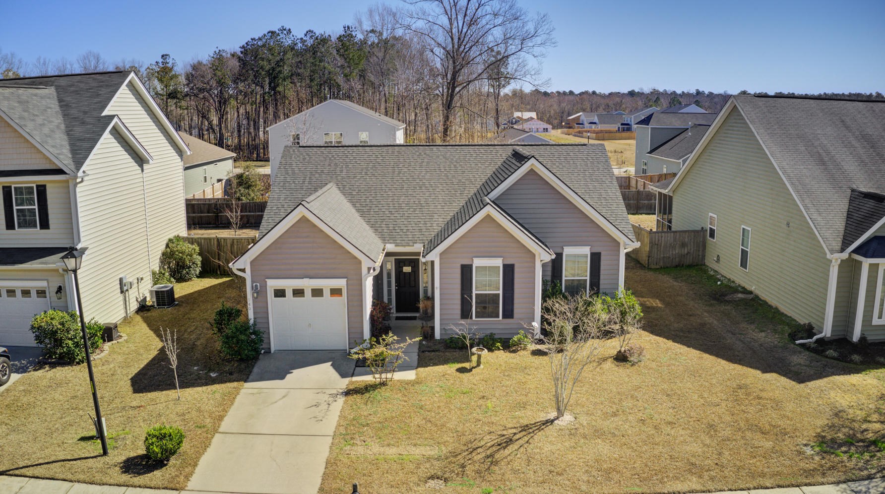 140 Satur Dr, Charleston, SC 29445-3654