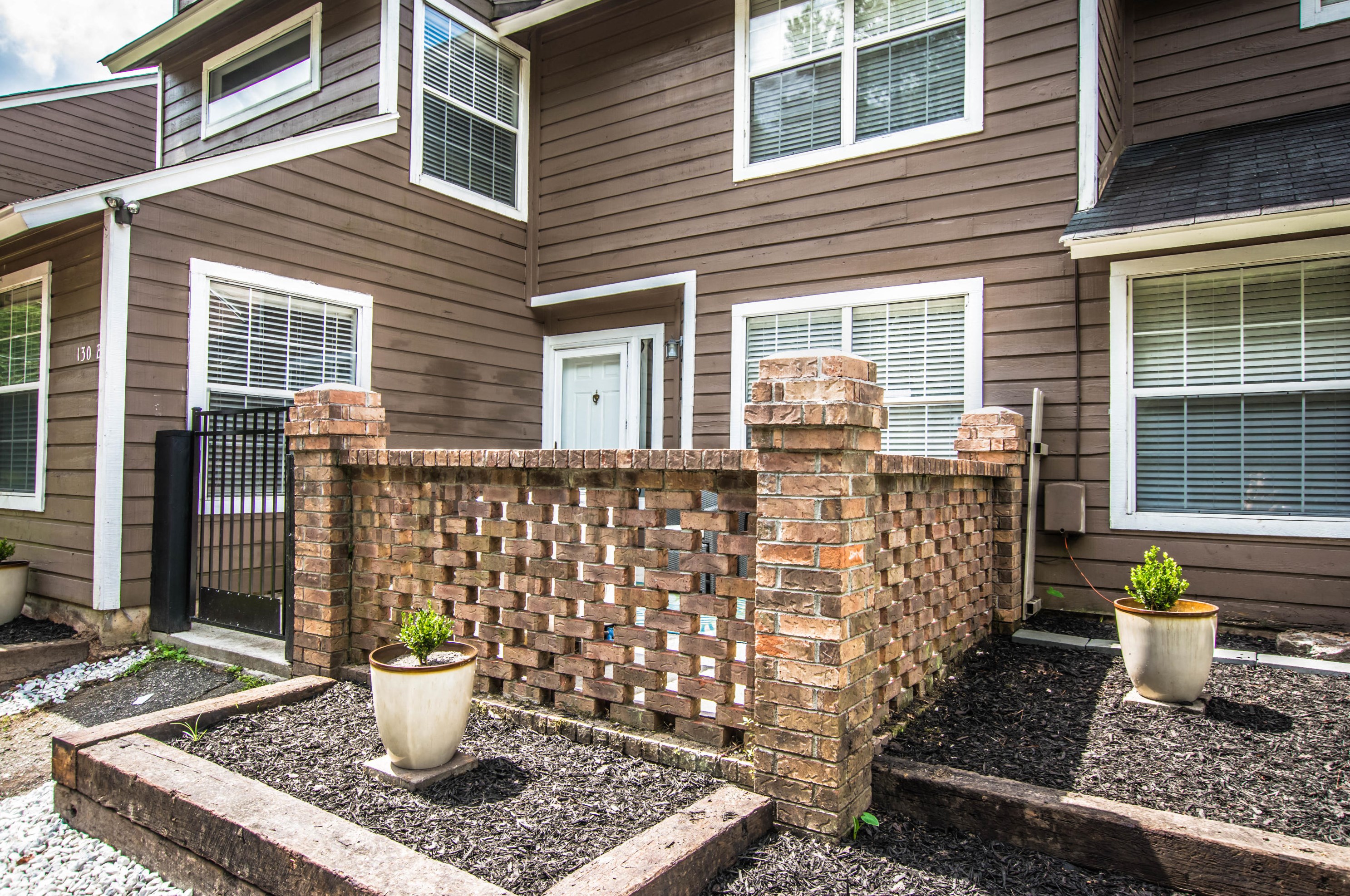 130 Luden Dr, Summerville, SC 29483-2856