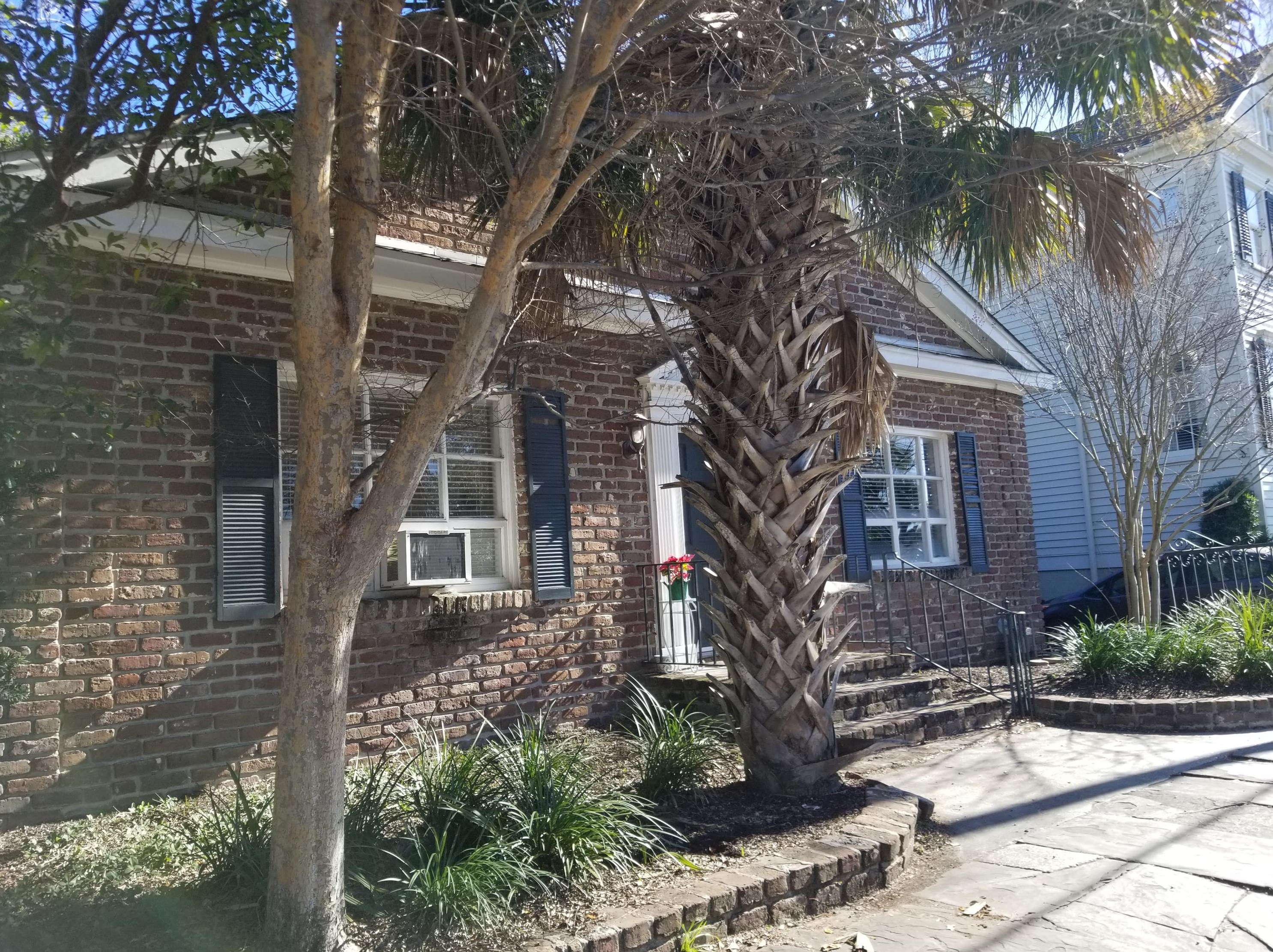 48 Rutledge Ave, Charleston SC  29401-1702 exterior