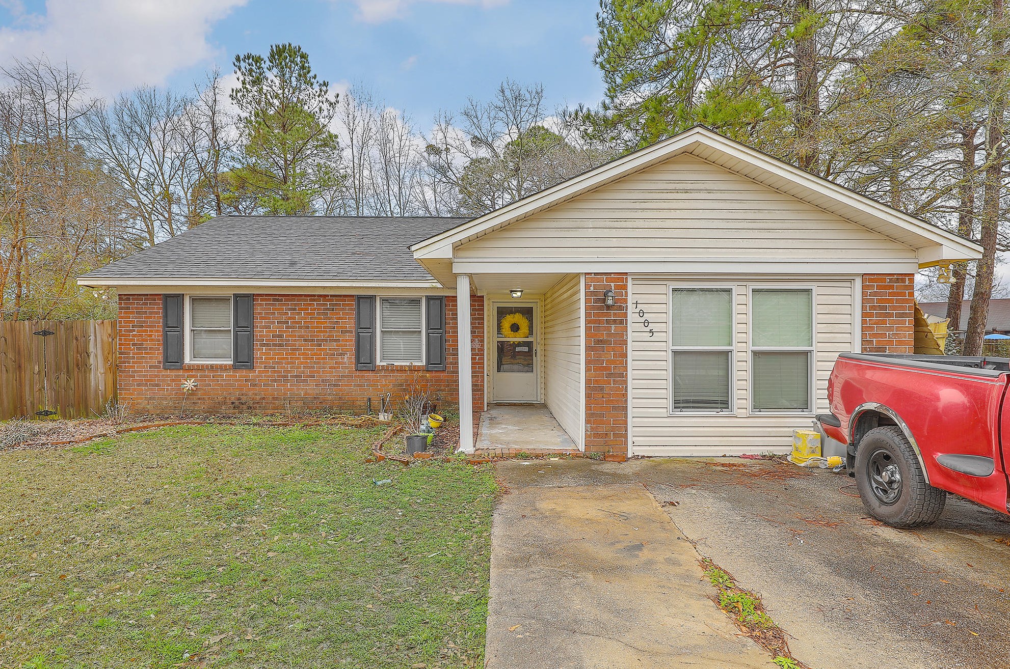 1005 Colony Ct, Summerville, SC 29483-8208