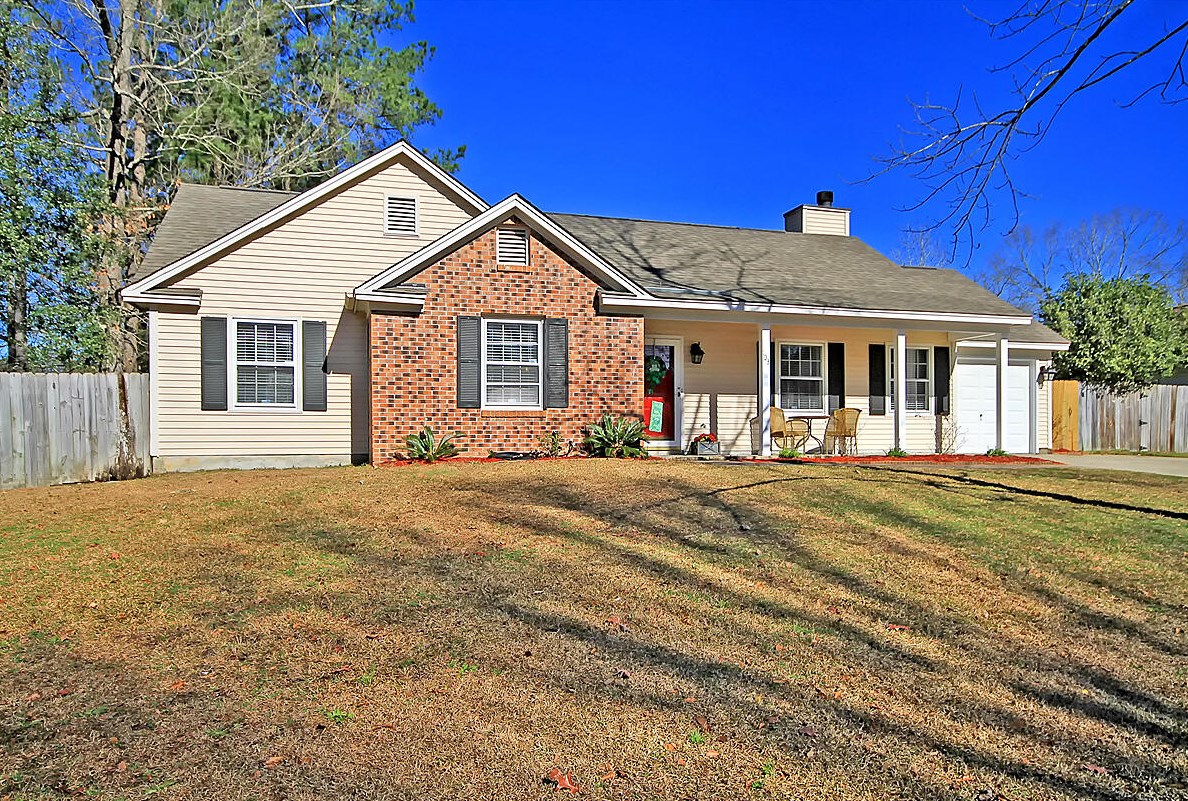 103 Saxton Ct, Charleston, SC 29445-5400