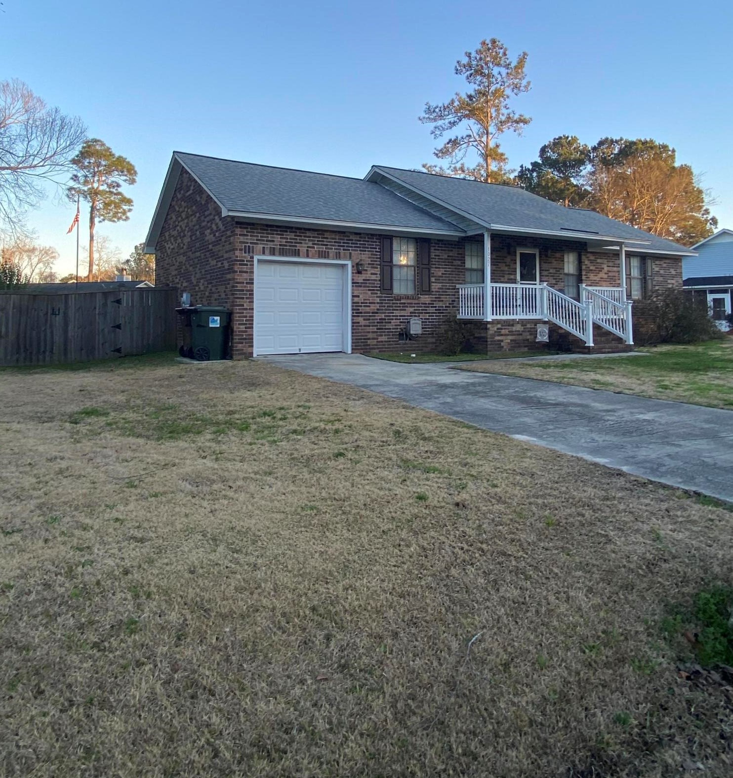 1027 Limerick Dr, Moncks Corner, SC 29461-3691