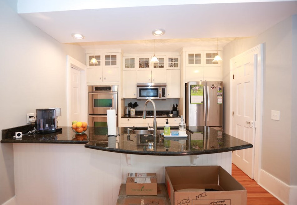 166 Tradd St, Charleston SC  29401-2414 exterior