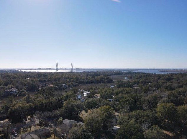 352 Hobcaw Dr, Mount Pleasant, SC 29464-2567
