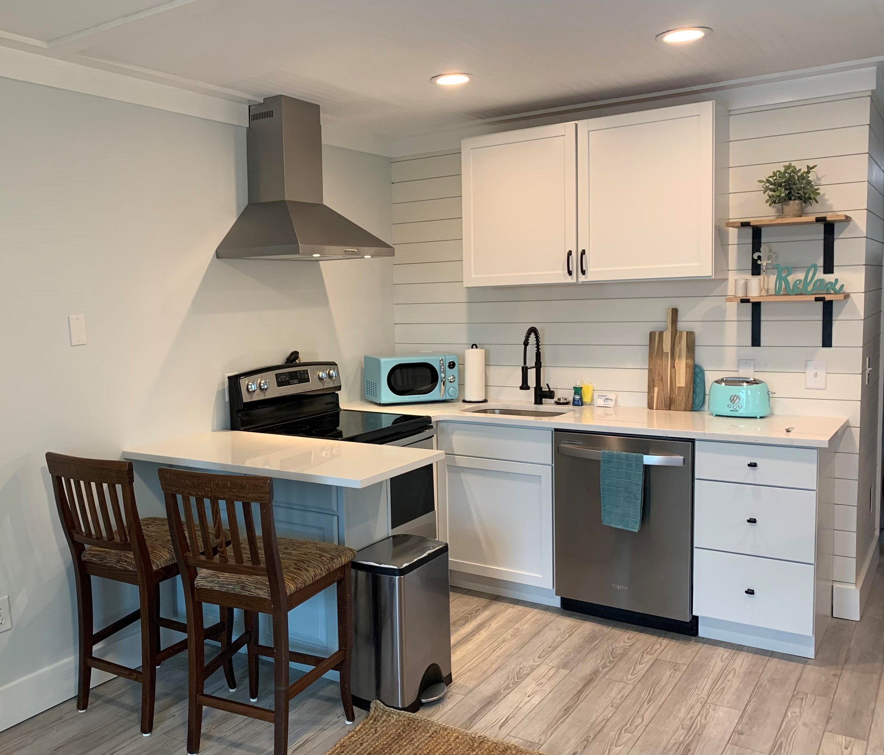 1300 Ocean Blvd #105, Isle of Palms, SC 29451