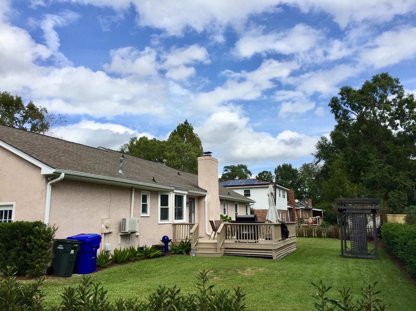 2 Charlyn Dr, Charleston, SC 29407