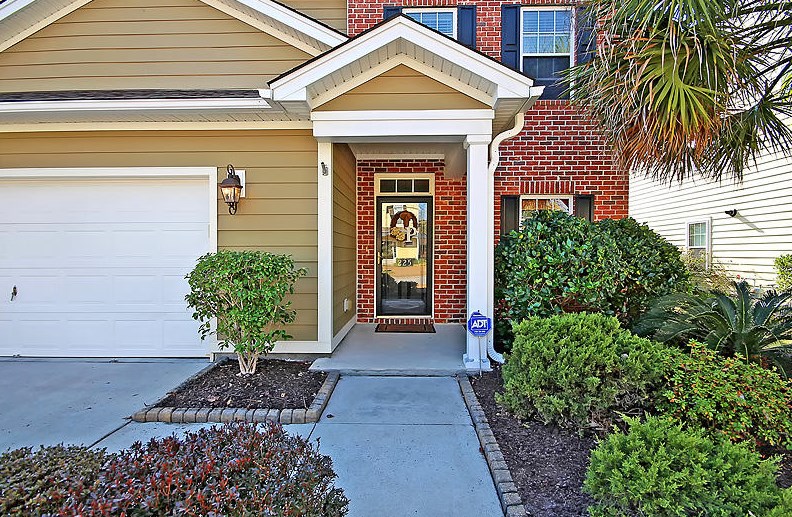 225 Nelliefield Creek Dr, Charleston, SC 29492-8314