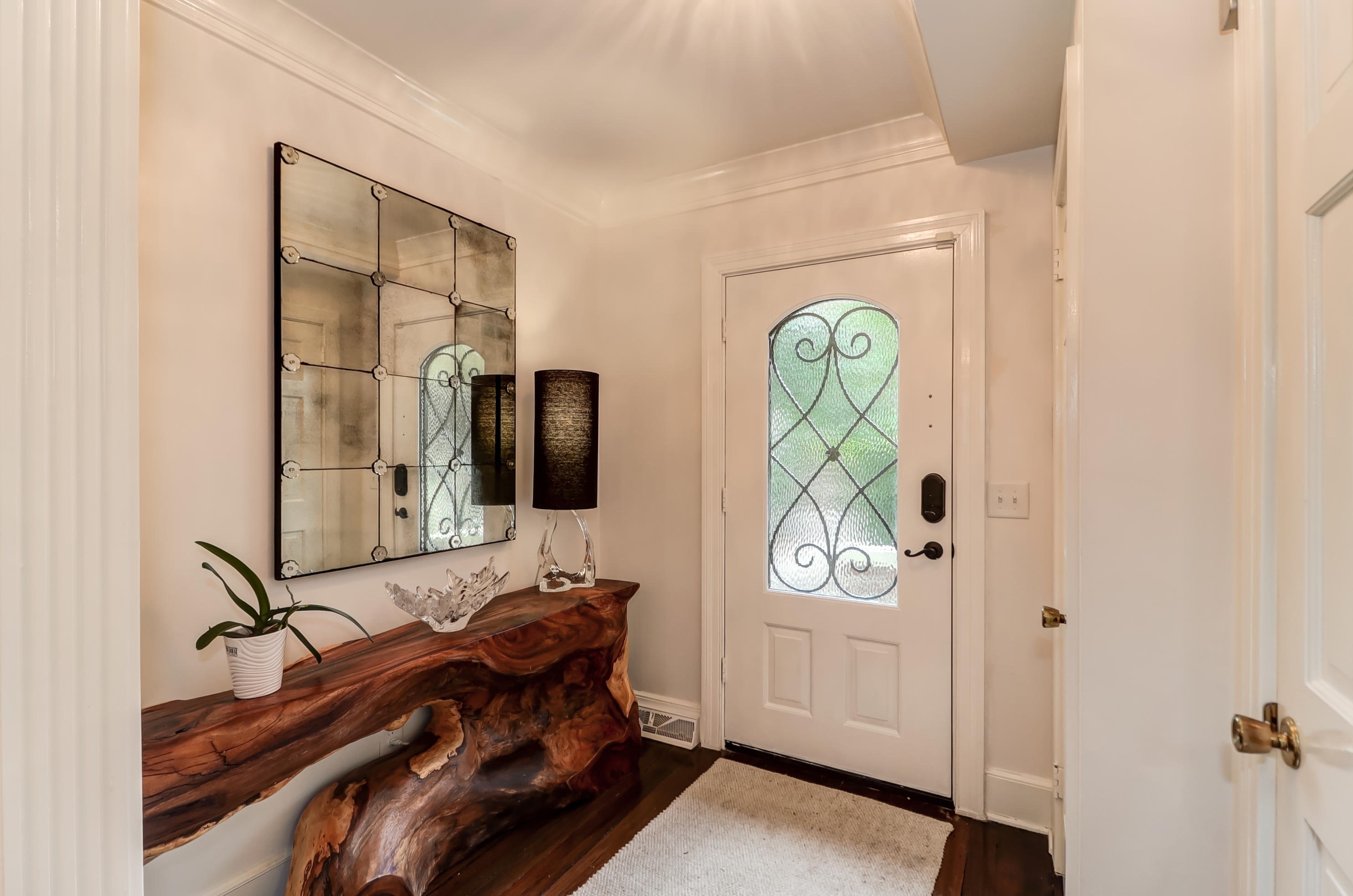 3 Saint Michaels Aly, Charleston SC  29401-2531 exterior