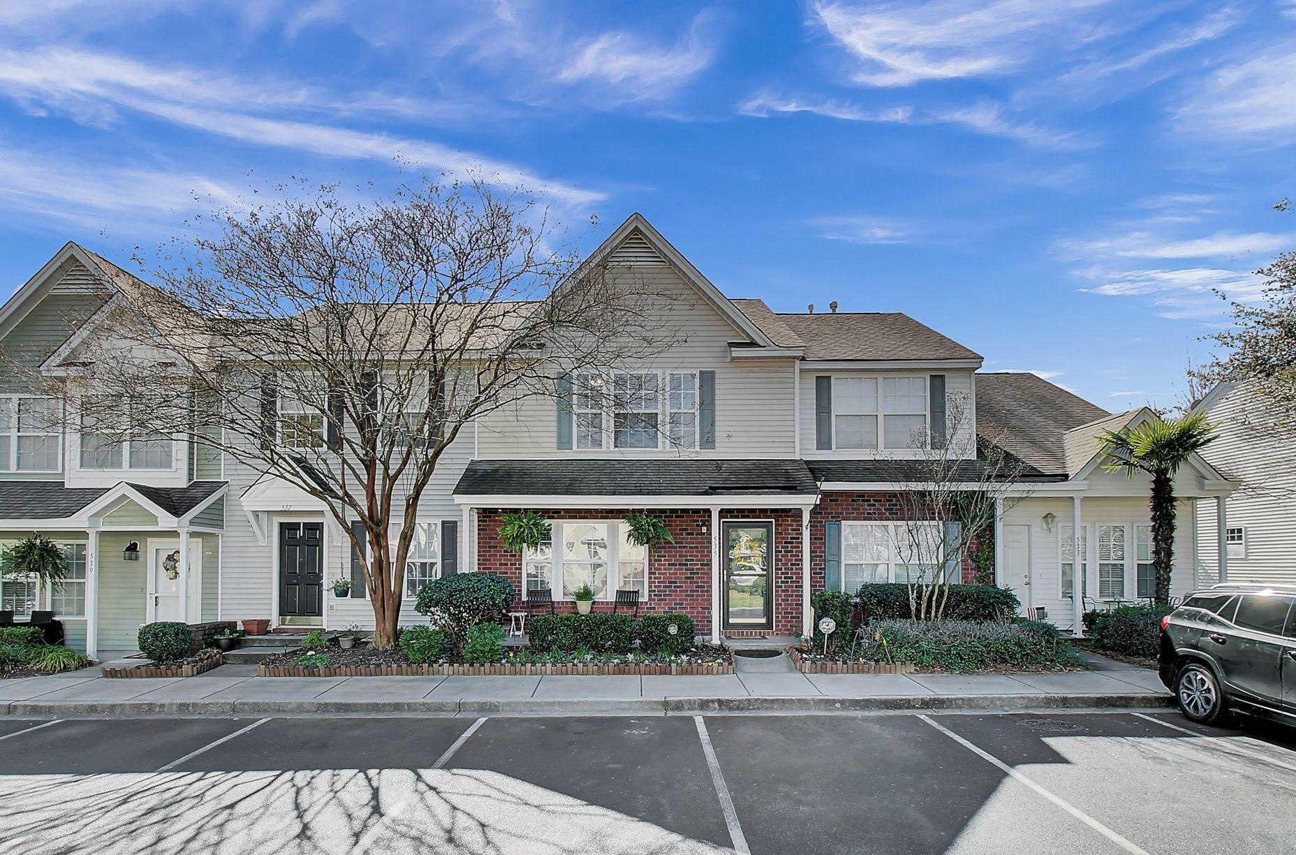 535 Tayrn Dr, Charleston, SC 29492-8238