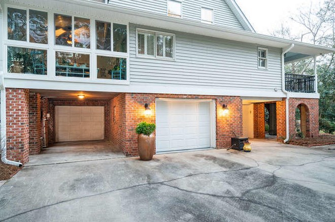 123 Pelzer Dr, Summerville, SC 29485-9703