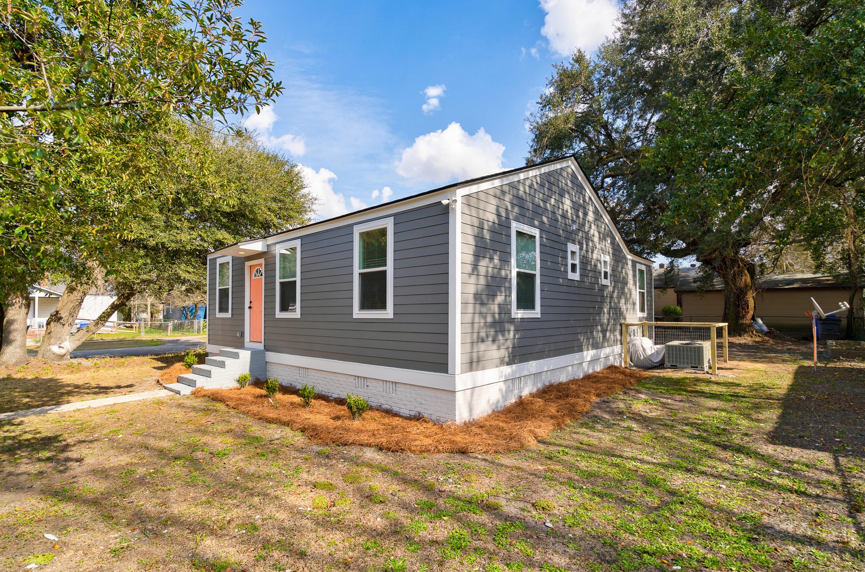 2655 Olympia Ave, Charleston, SC 29405-7395