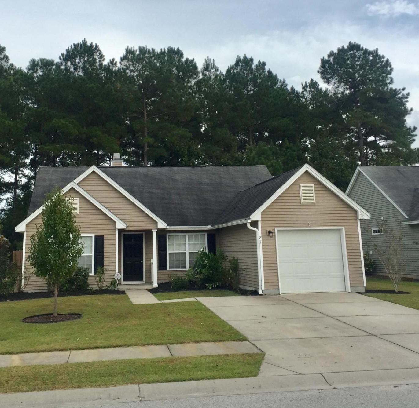 81 Avonshire Dr, Summerville, SC 29483-7367