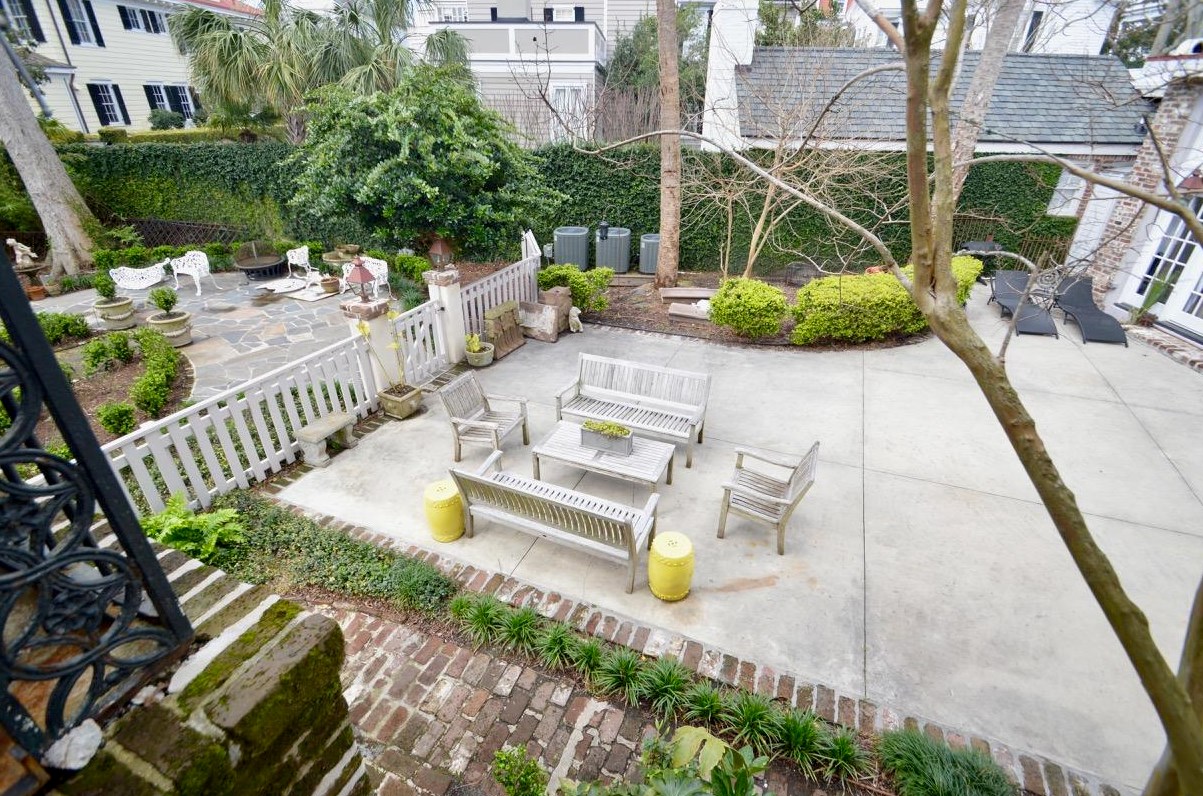 15 E Battery #a-1, Charleston, SC 29401