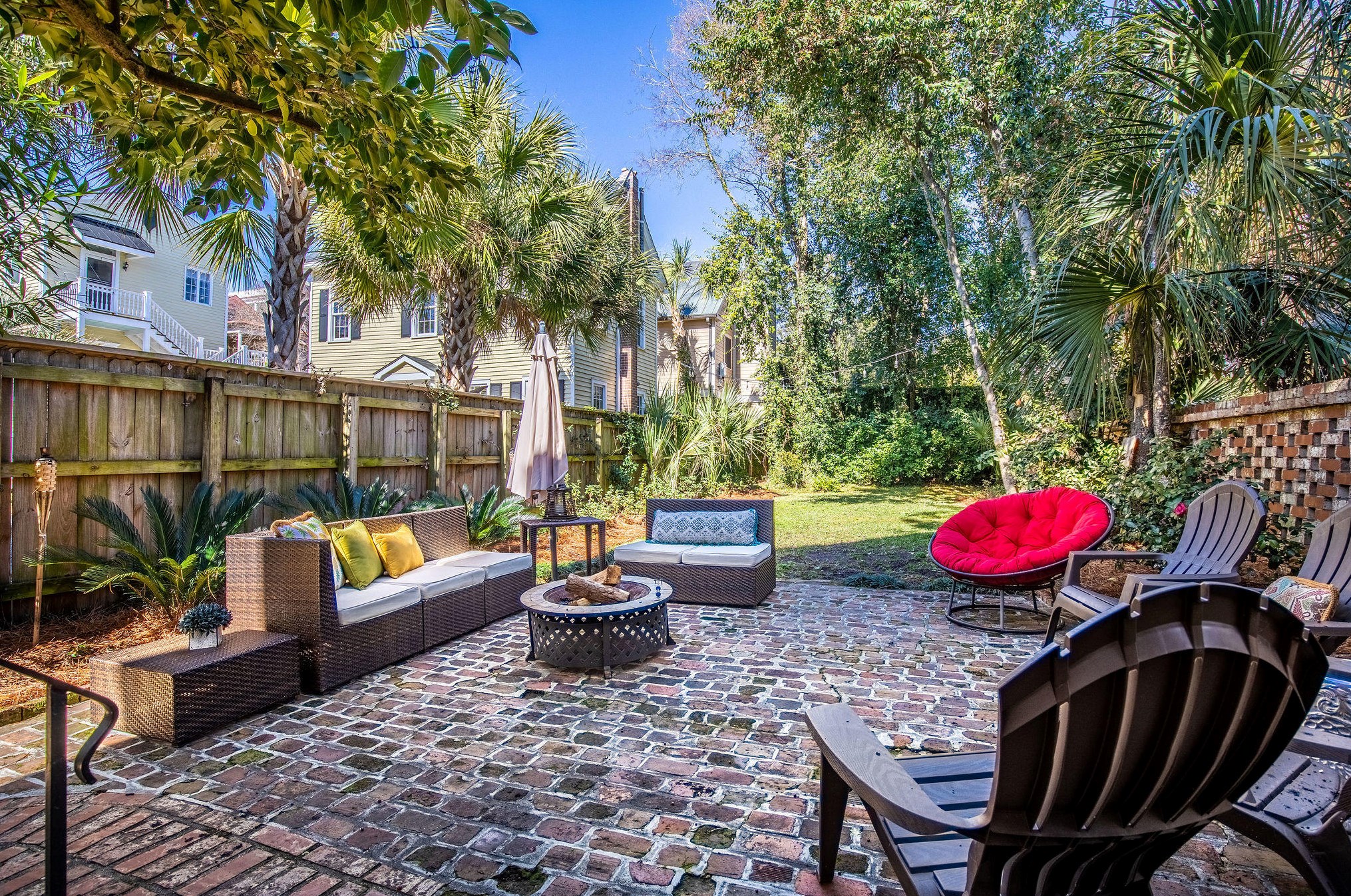 102 Beaufain St, Charleston, SC 29401-6705