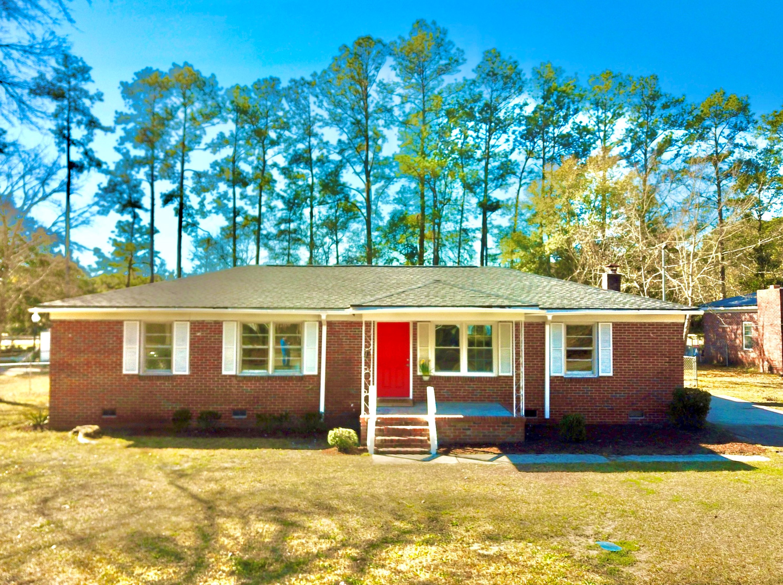 206 Bailey St, Walterboro, SC 29488-4104