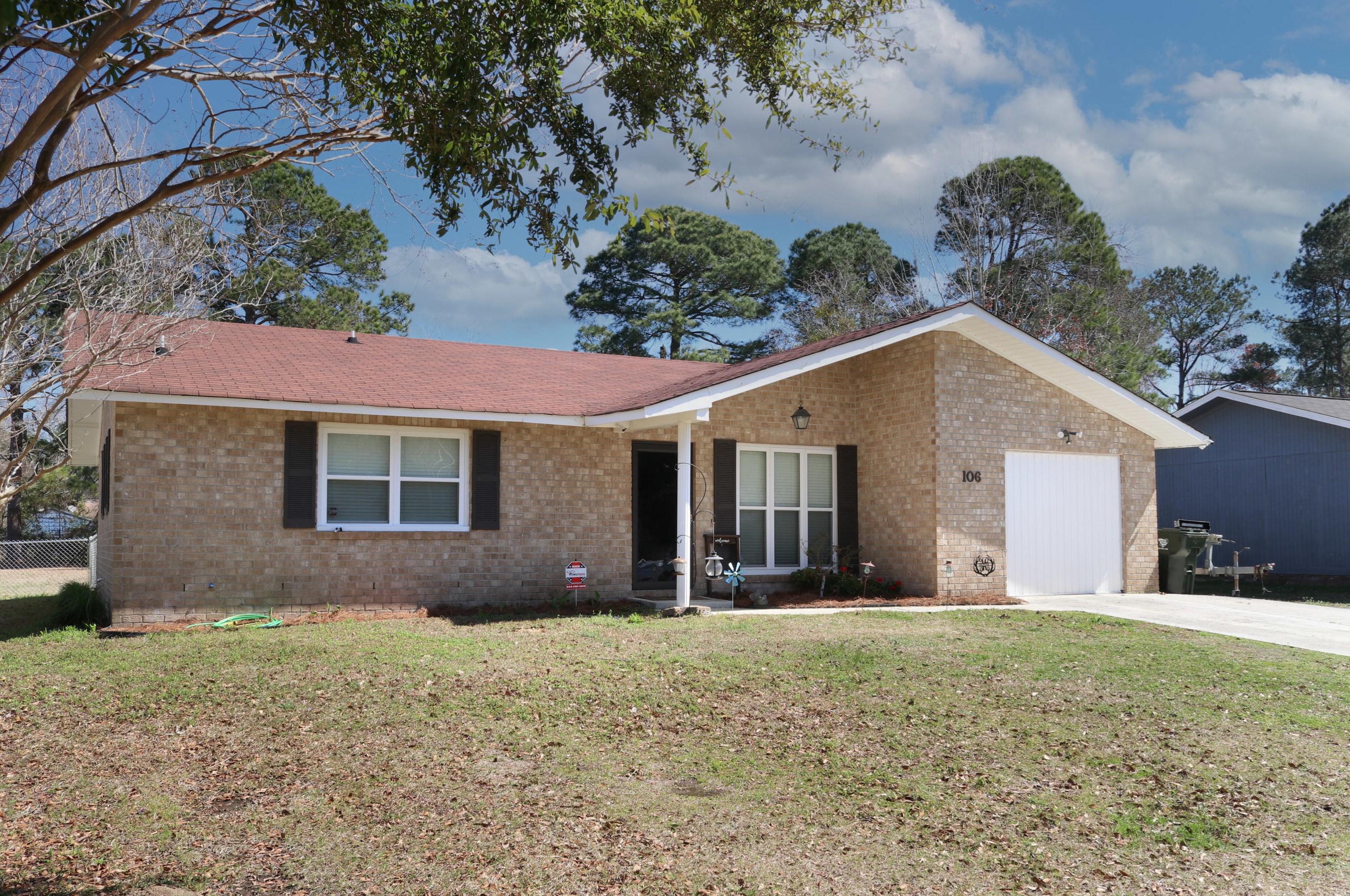 106 Pine Straw Ln, Moncks Corner, SC 29461-3517