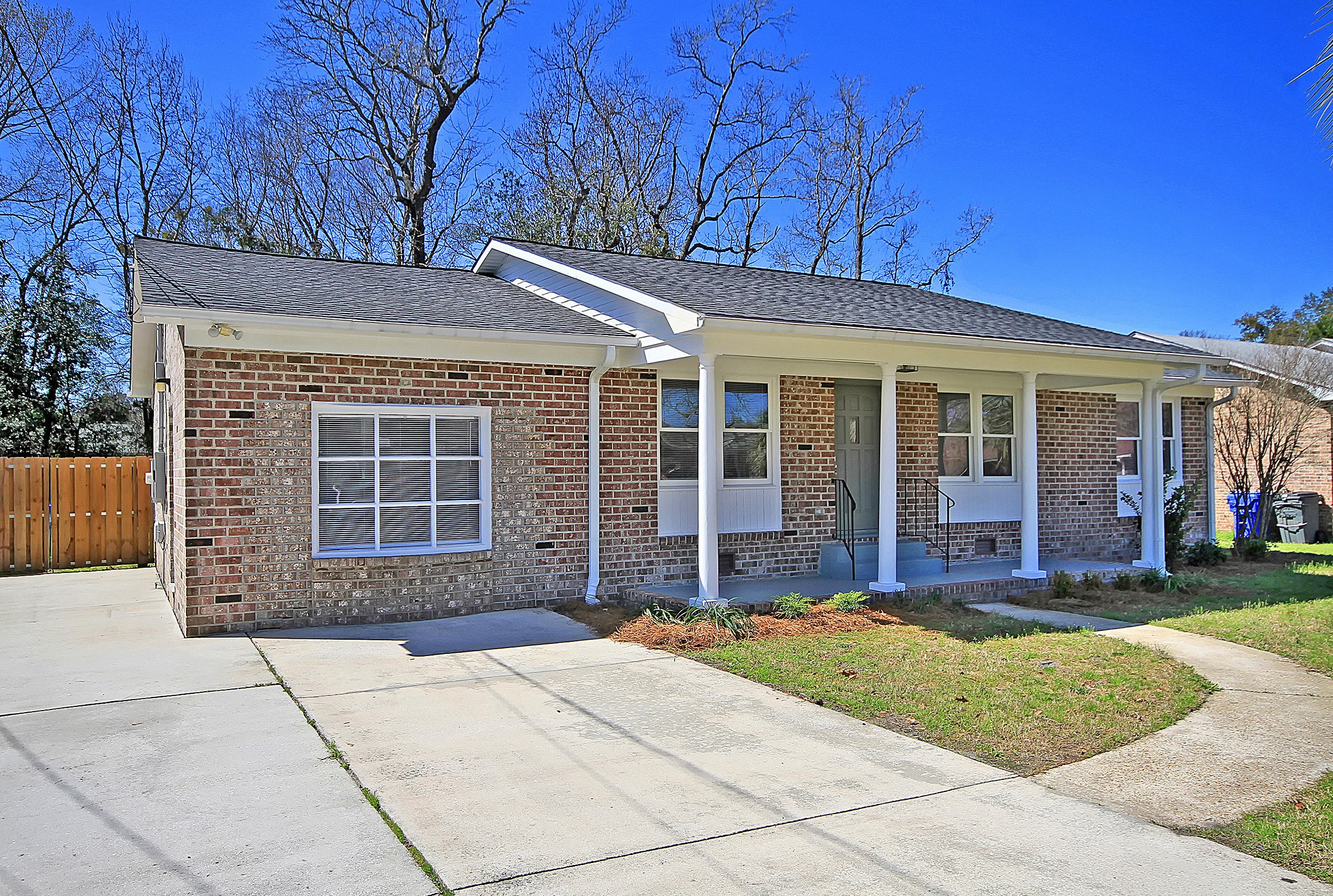 4633 Yardley Dr, Charleston, SC 29405-7235
