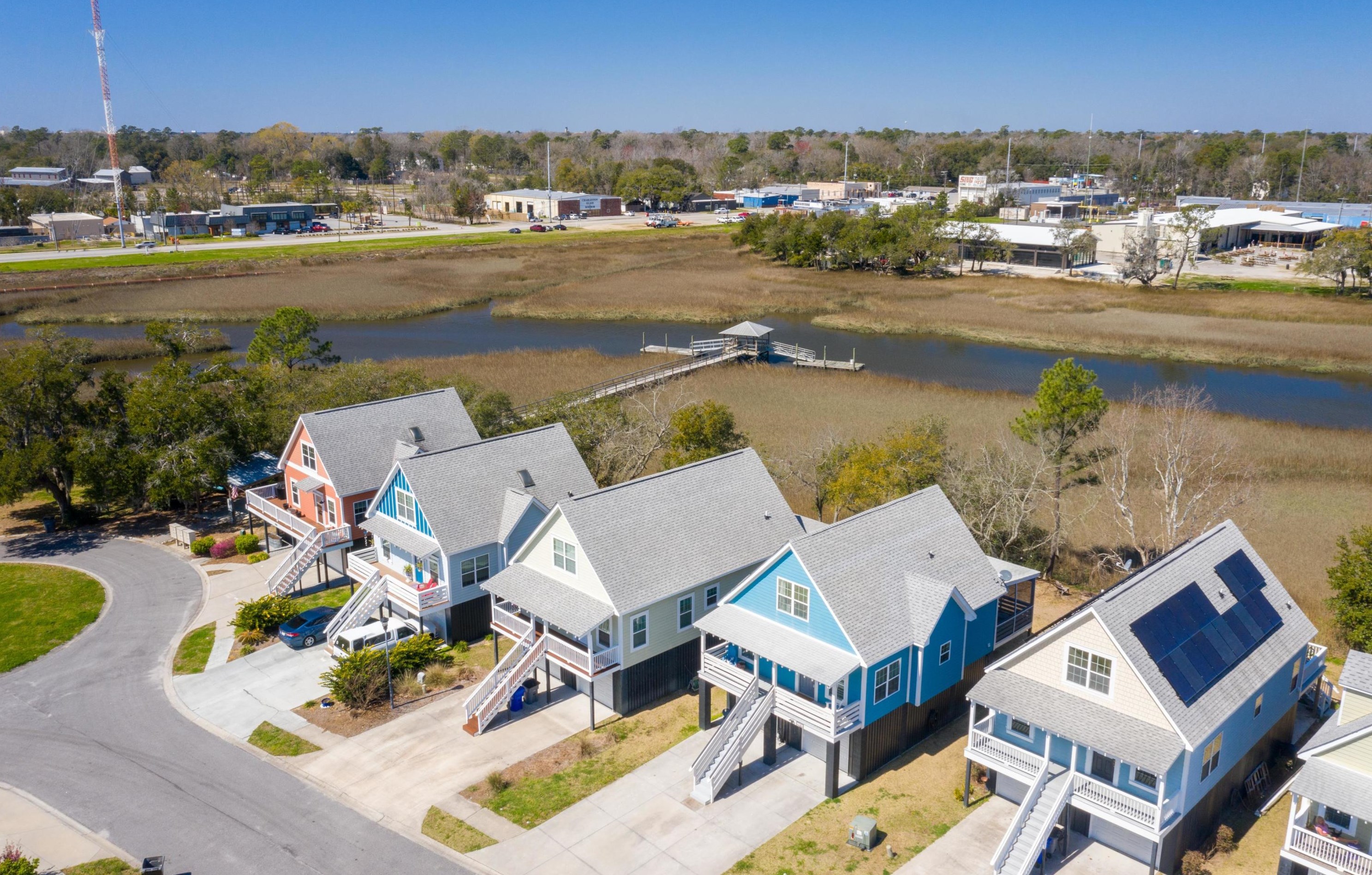 1040 Hunley Waters Cir, Charleston, SC 29405-7266