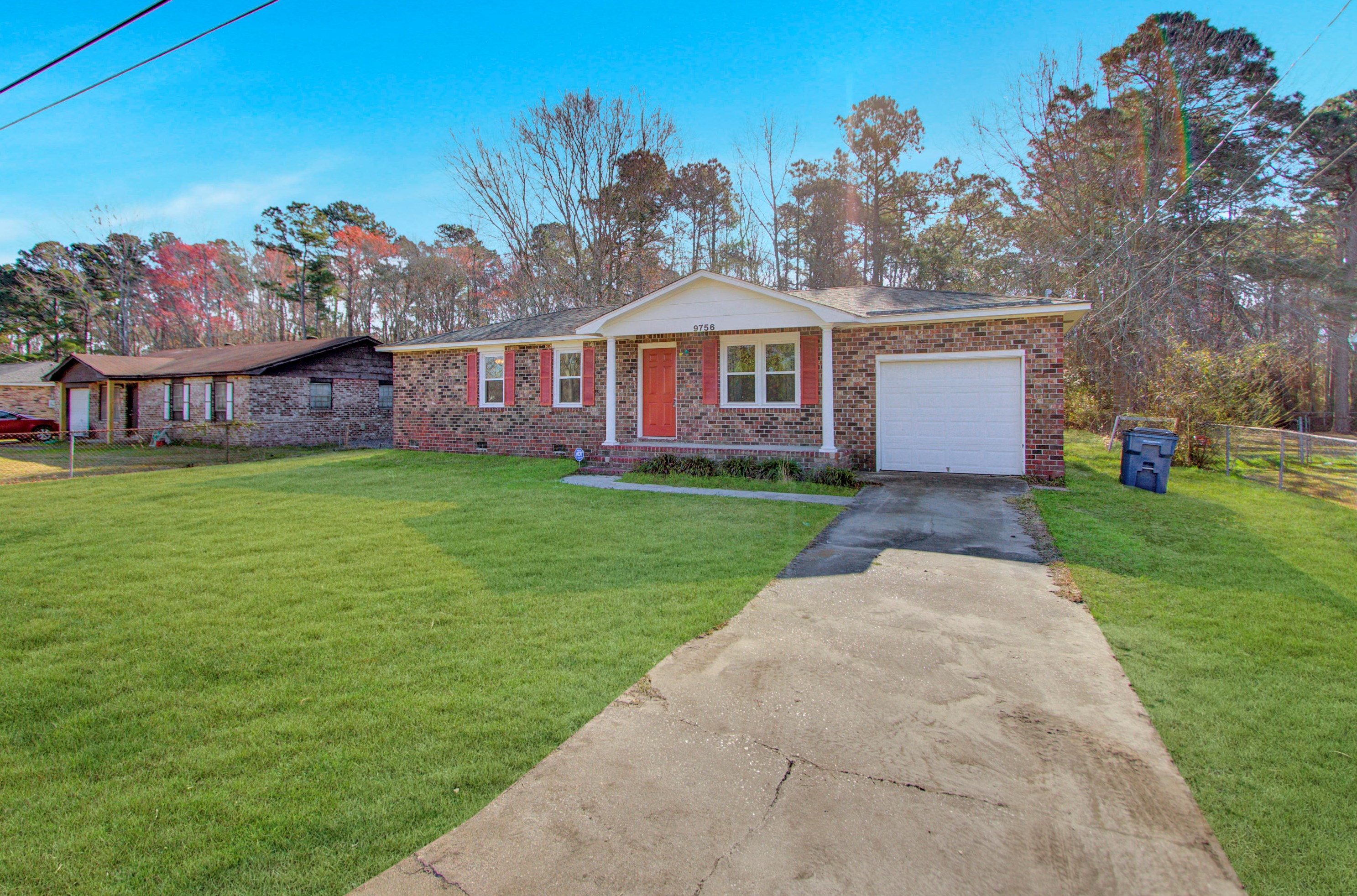 9756 Berrywood Dr, Ladson, SC 29456