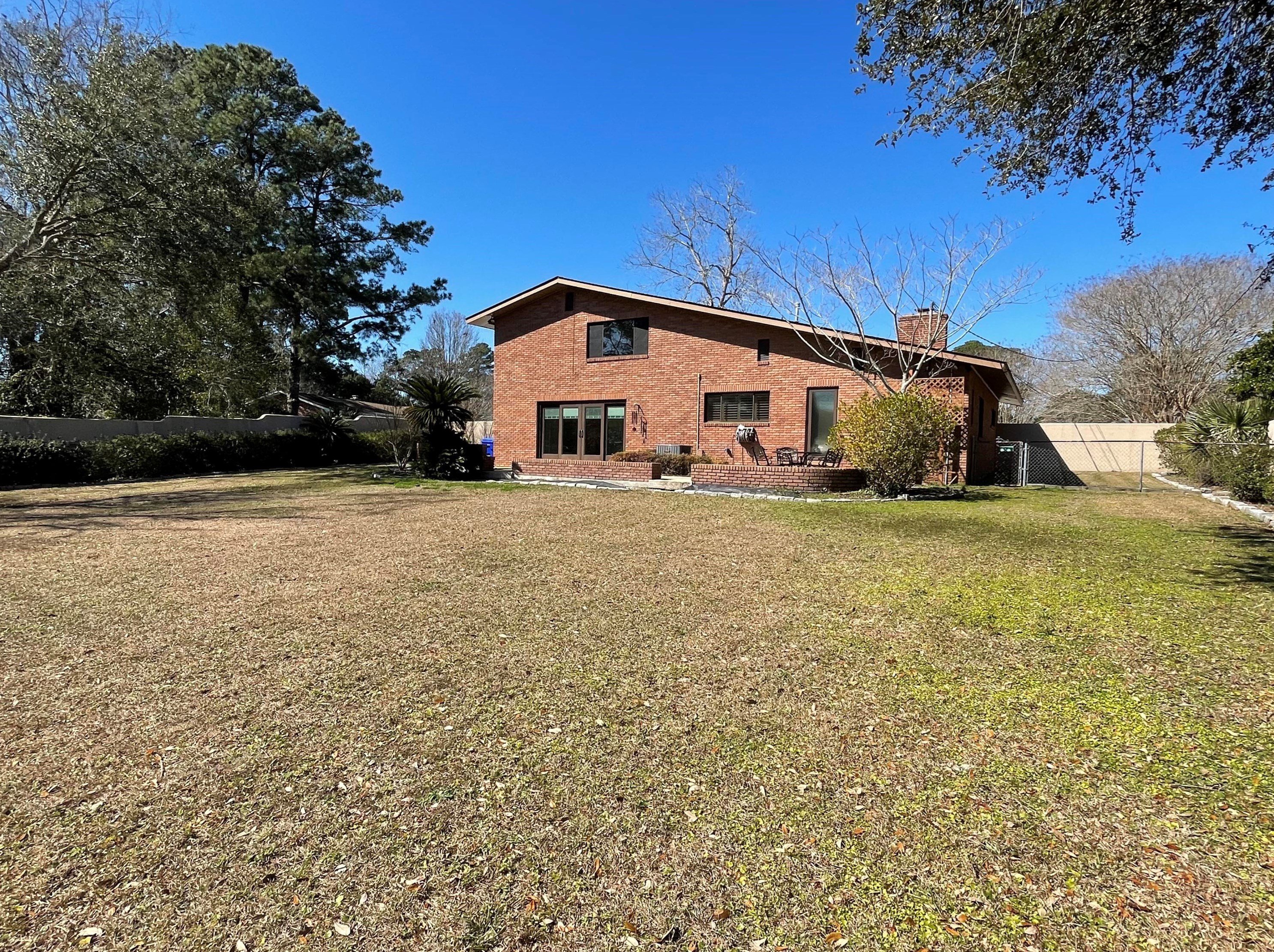 20 Fairfax Ct, Charleston, SC 29407-3729