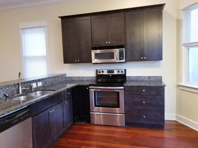 245 Rutledge Ave, Charleston SC  29403-5351 exterior