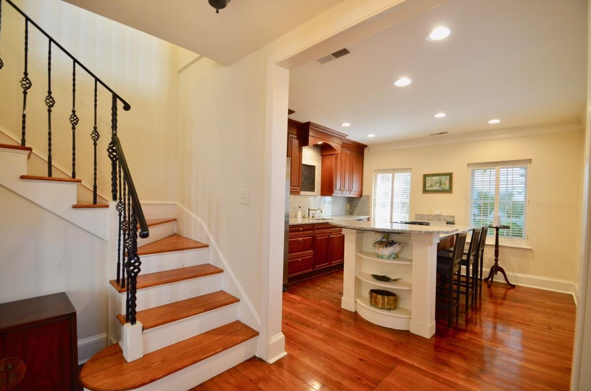 80 Tradd St, Charleston SC  29401-2534 exterior