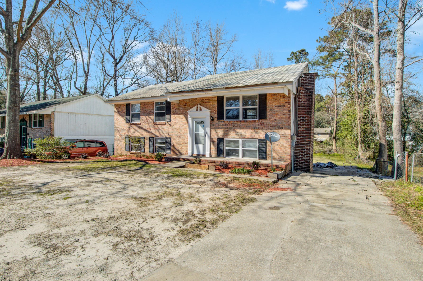 1148 Berkeley St, Charleston, SC 29410-3121