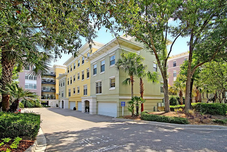 498 Albemarle Rd, Charleston SC  29407-7524 exterior