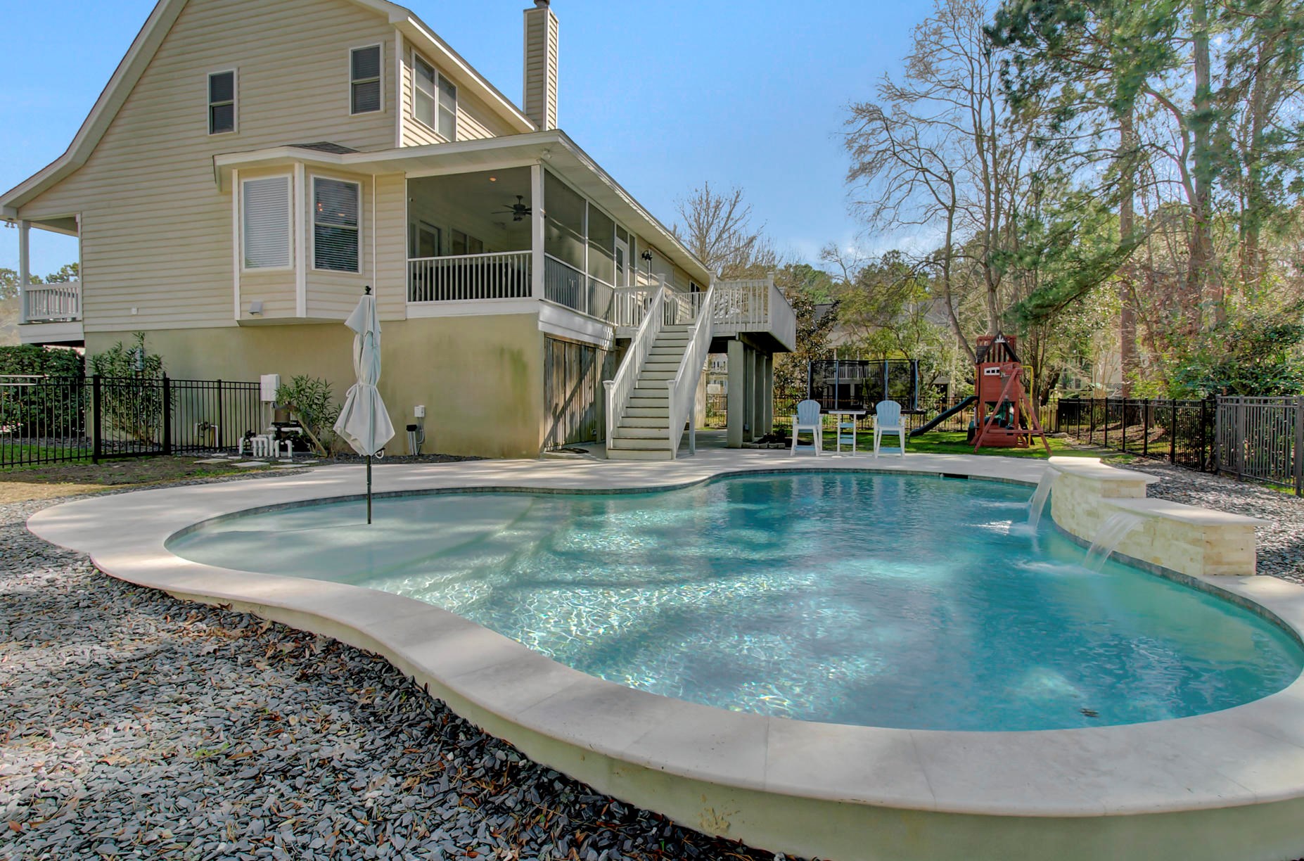 1339 River Otter Ct, Mount Pleasant, SC 29466