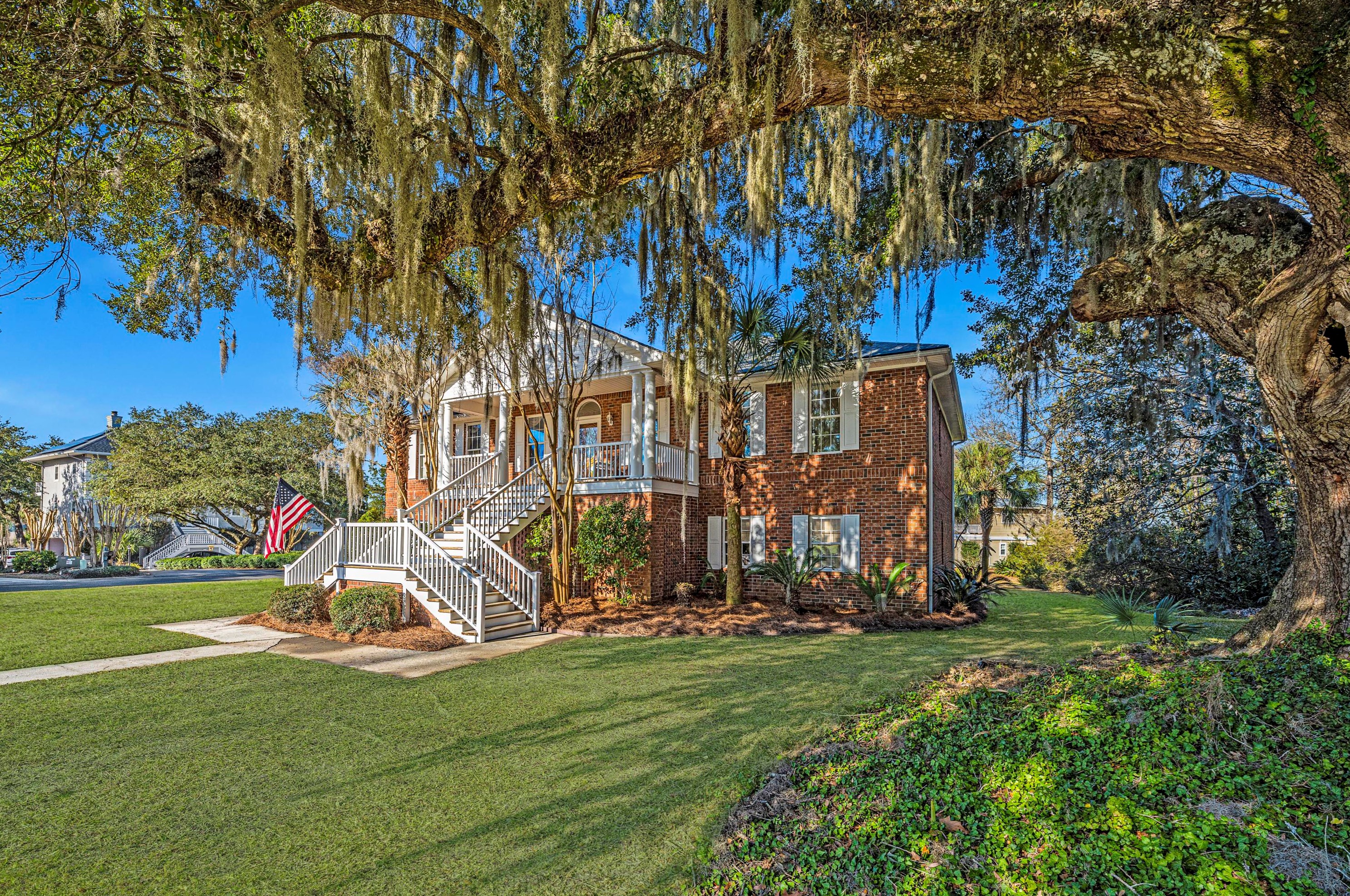 2001 Wharf Landing Ct, Charleston, SC 29418-2057
