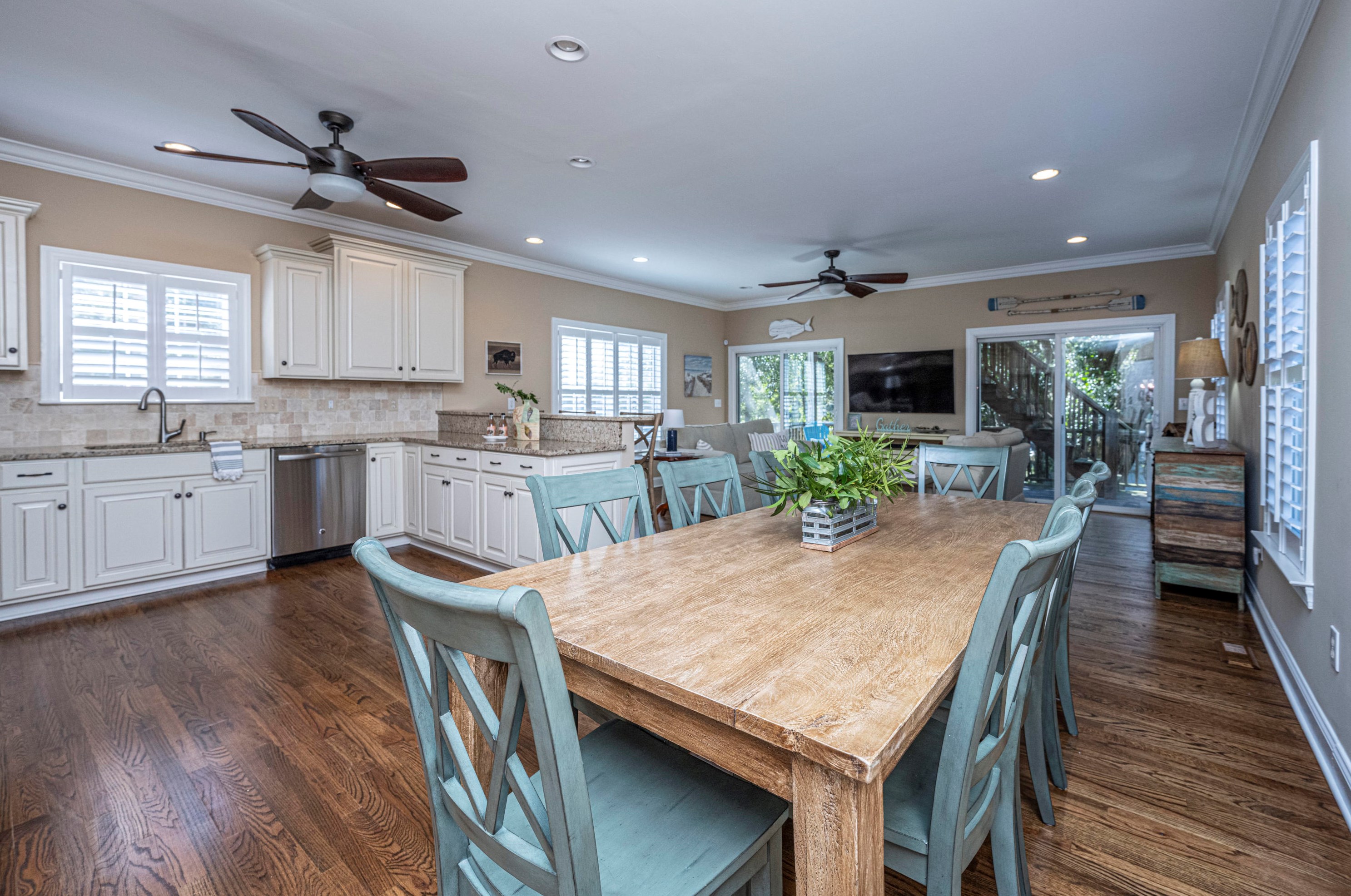 19 22nd Ave, Isle of Palms, SC 29451