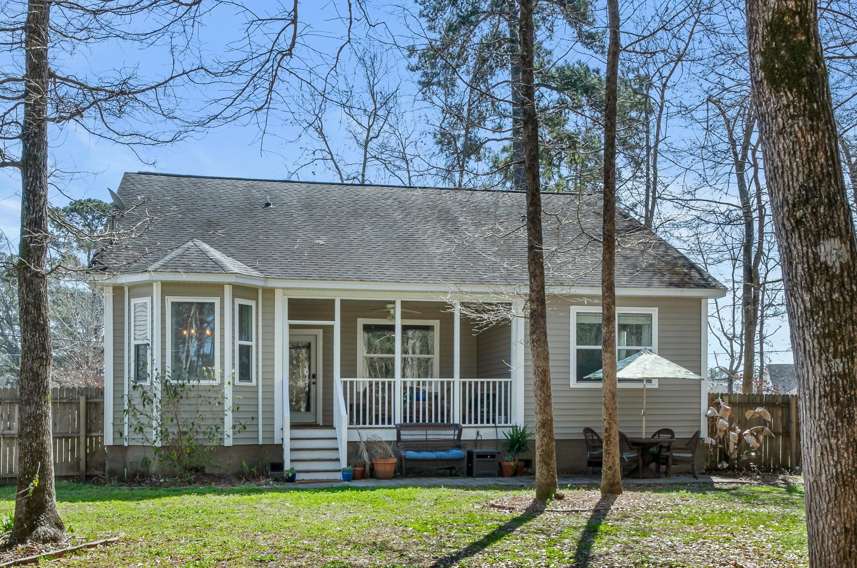 1868 Staffwood Rd, Johns Island, SC 29455