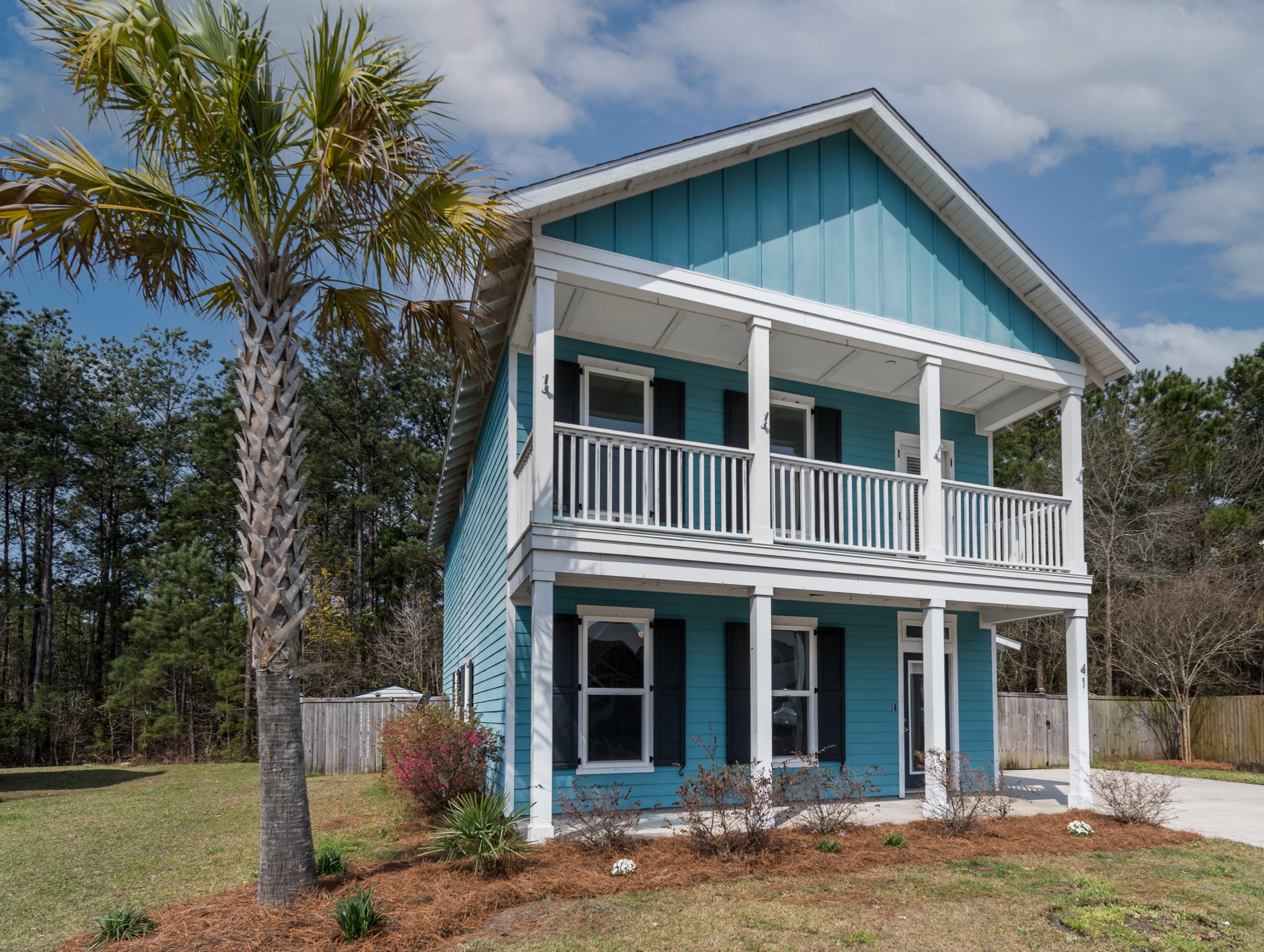 411 Sablewood Dr, Huger, SC 29450